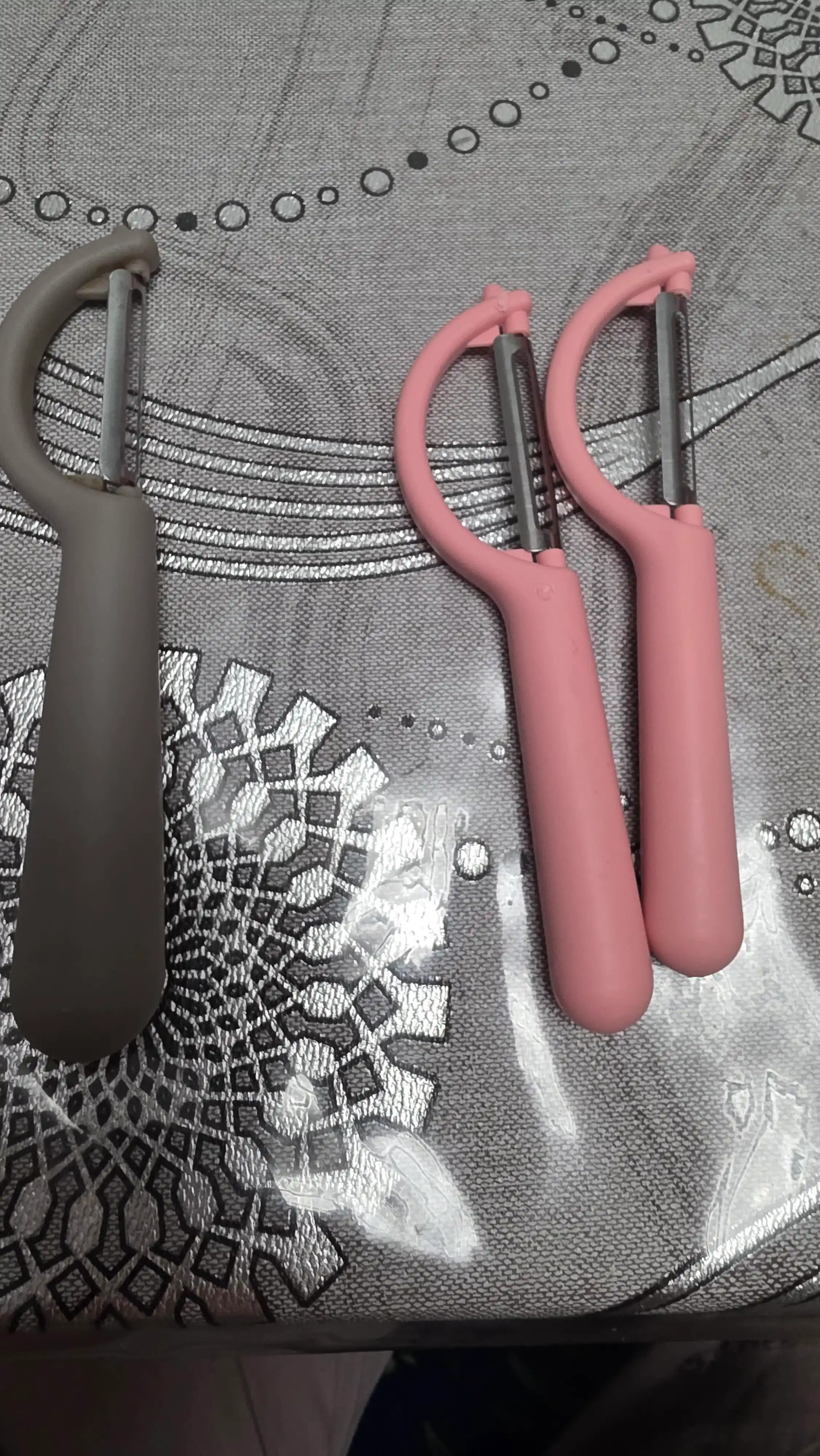 Qo'lda sabzavot tozalagich, sabzavot tozalagich, kartoshka tozalagich