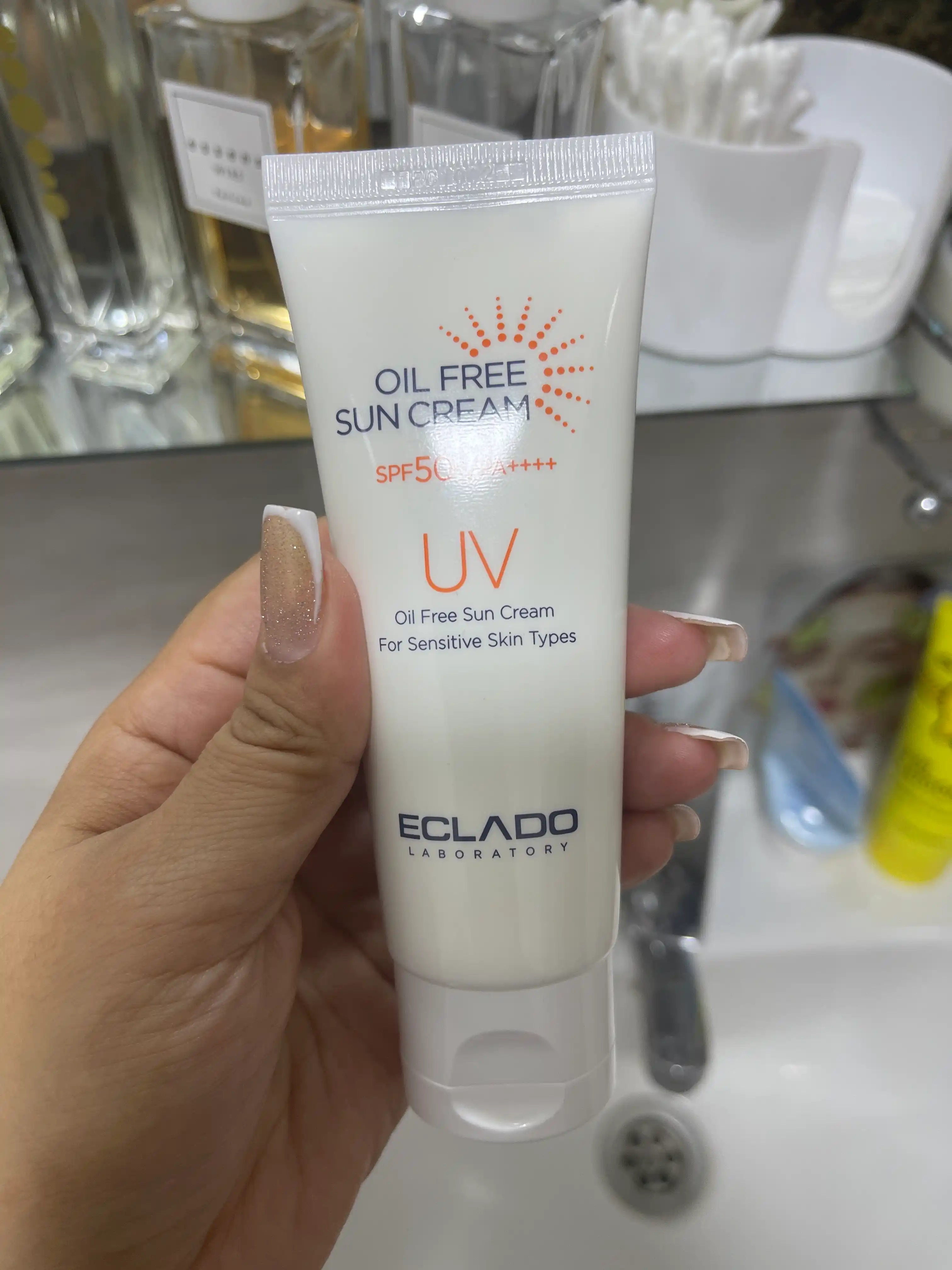 Солнцезащитный крем Eclado Oil Free Sun Cream SPF50+