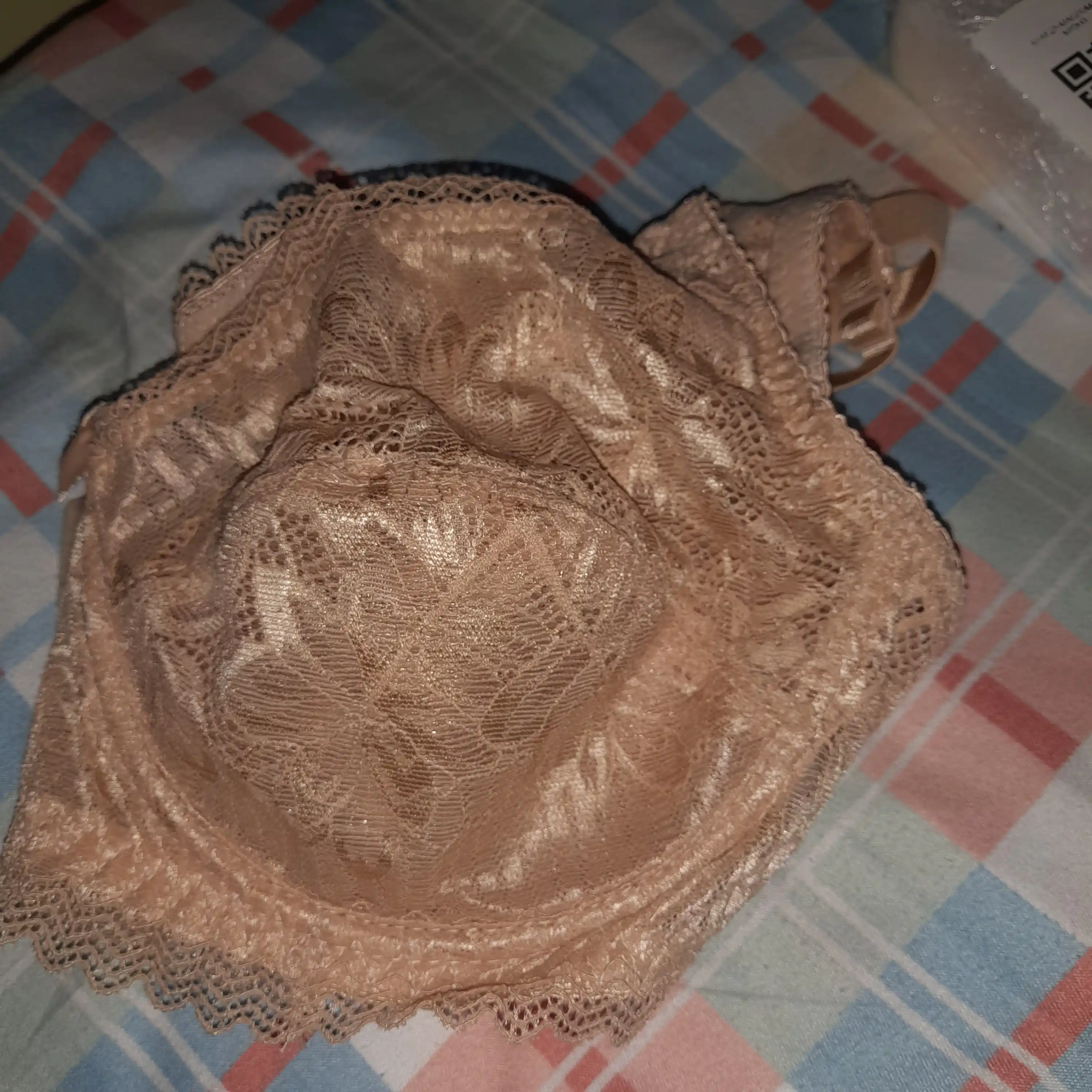 Kioko ayollar siynabandi, to‘rli lifchik