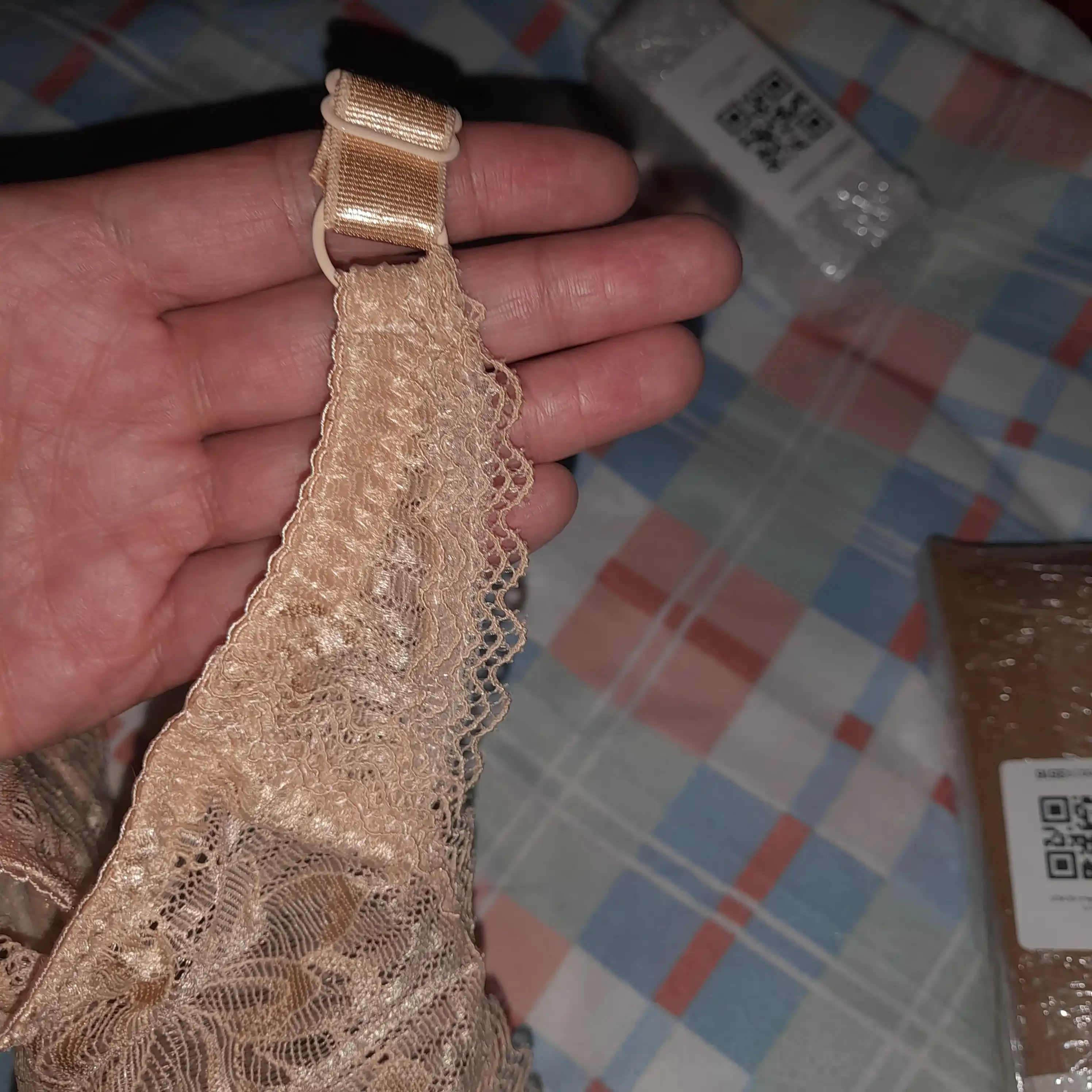 Kioko ayollar siynabandi, to‘rli lifchik