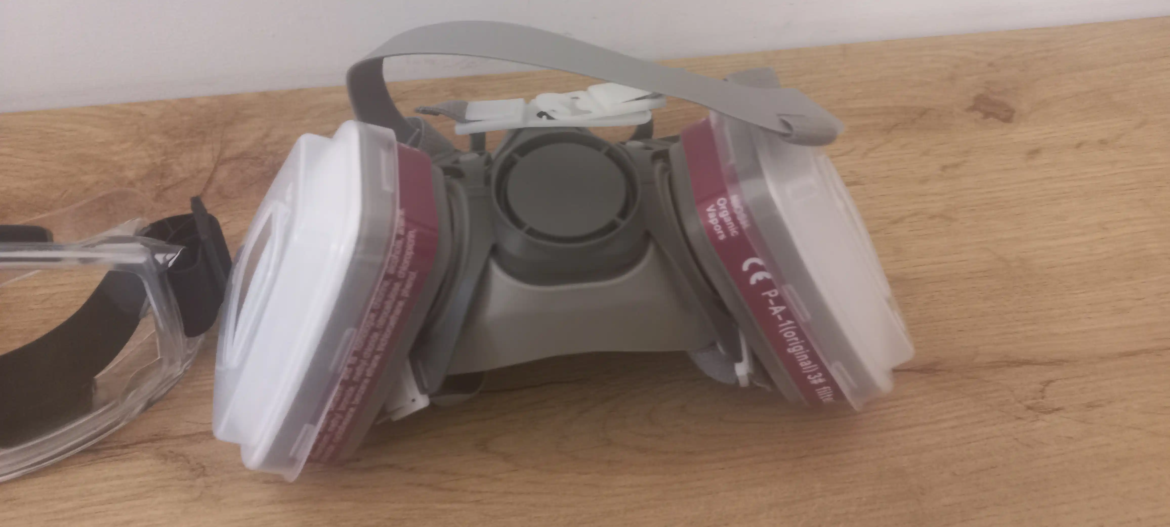 Respirator yarim niqobli, professional himoya ko'zoynagi bilan