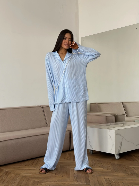 Yo‘l-yo‘l pijama
