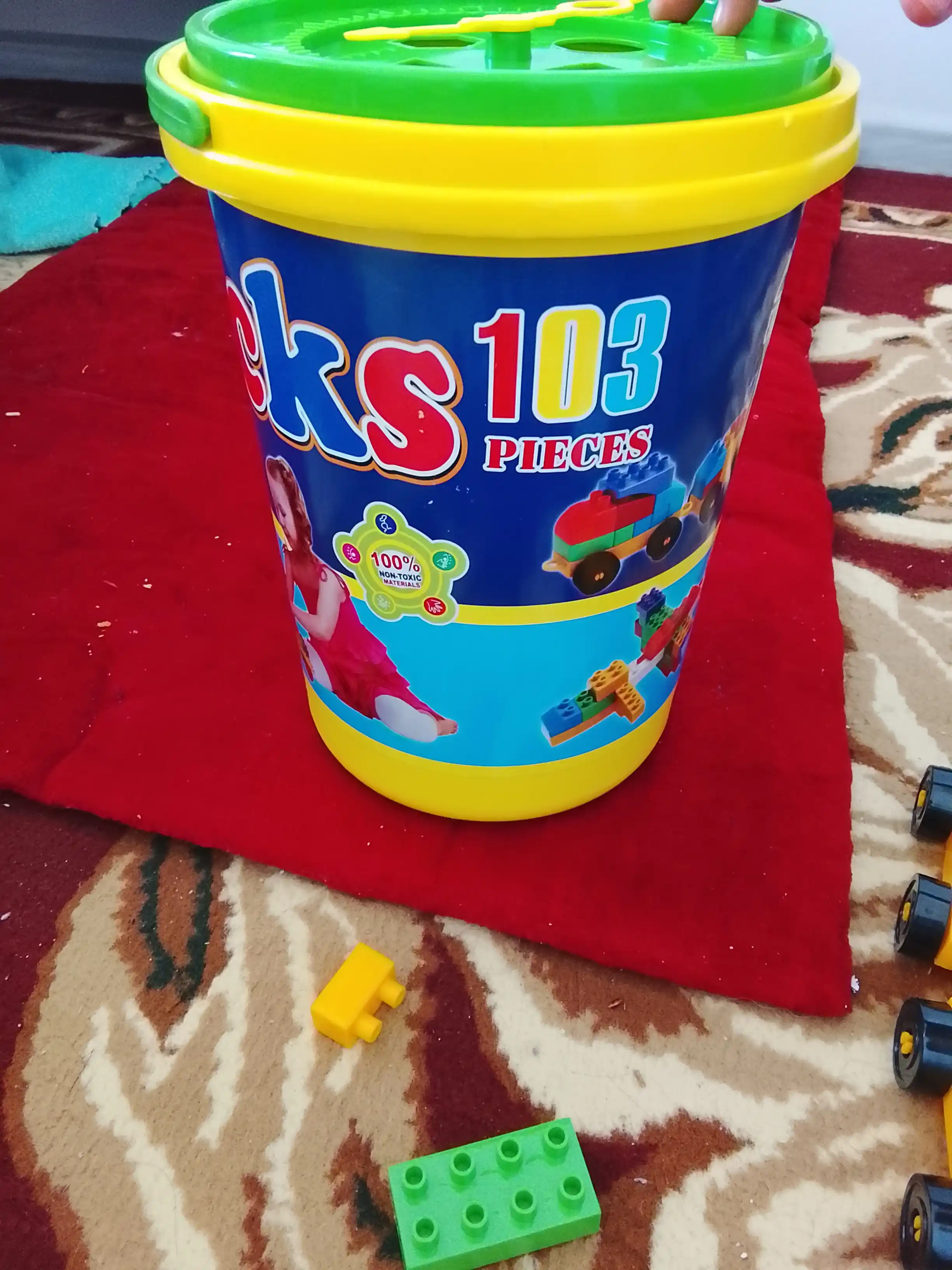 LEGO konstruktor, 707 dona detallardan iborat to‘plam