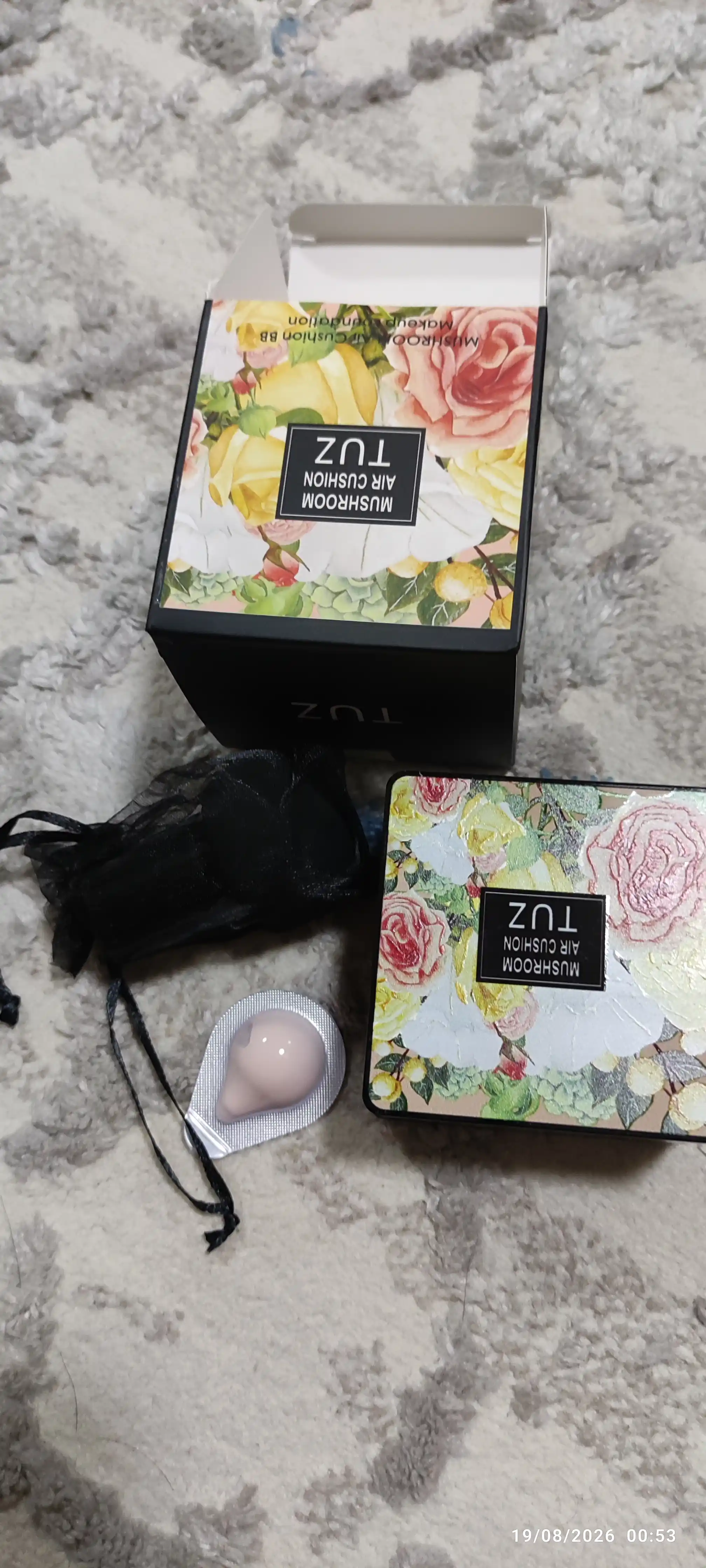 Tonal BB krem kushon TUZ Mushroom Air Cushion, yuz uchun, upa, namlovchi, 12 g