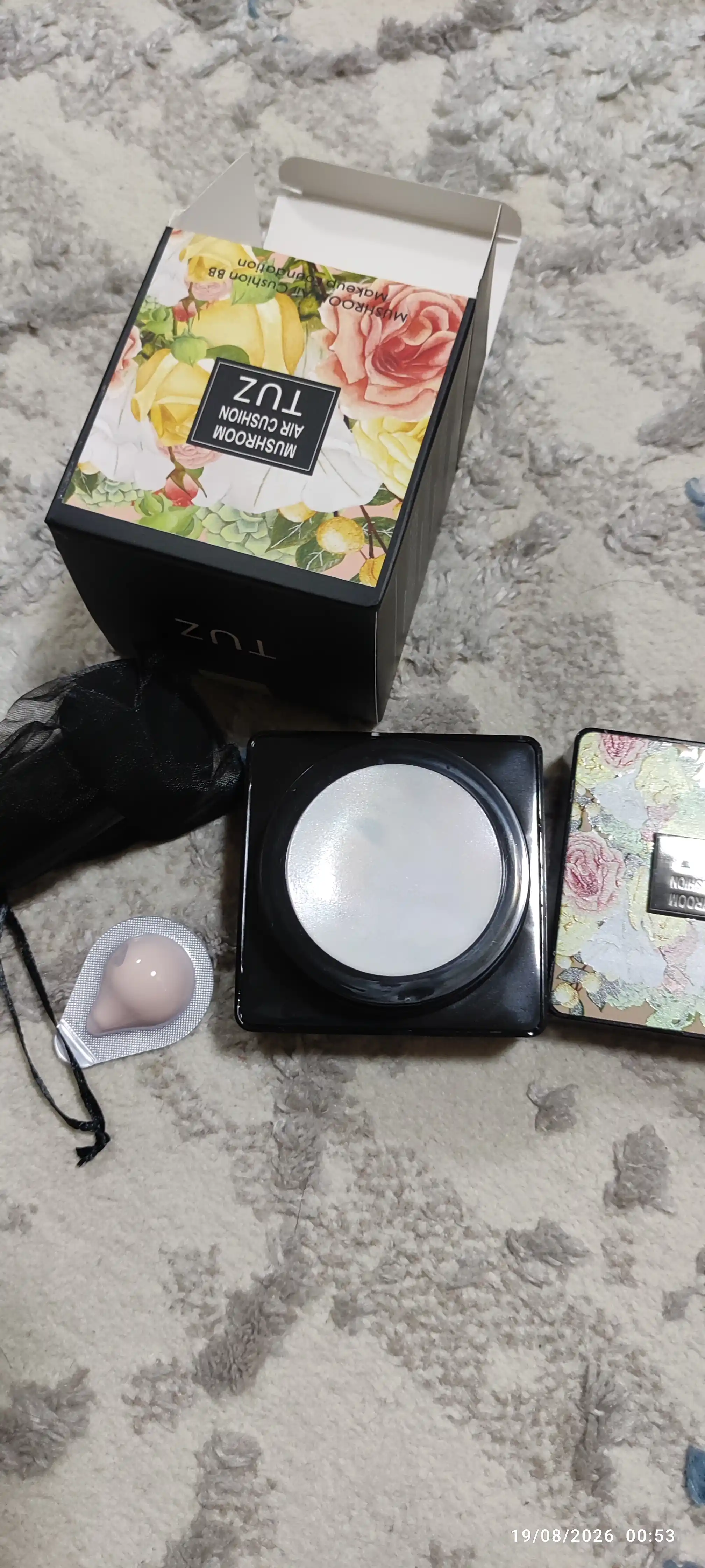Tonal BB krem kushon TUZ Mushroom Air Cushion, yuz uchun, upa, namlovchi, 12 g
