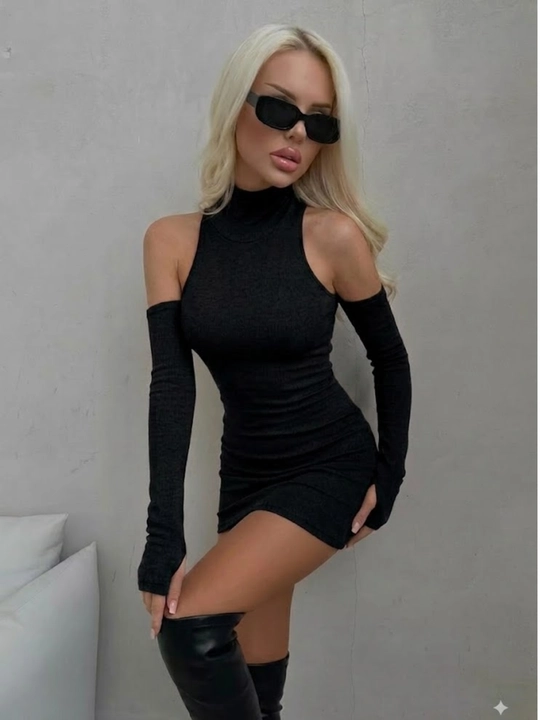 Ayollar ko‘ylagi, mini, ochiq yelka va yengli, yopishib turadigan, kechki