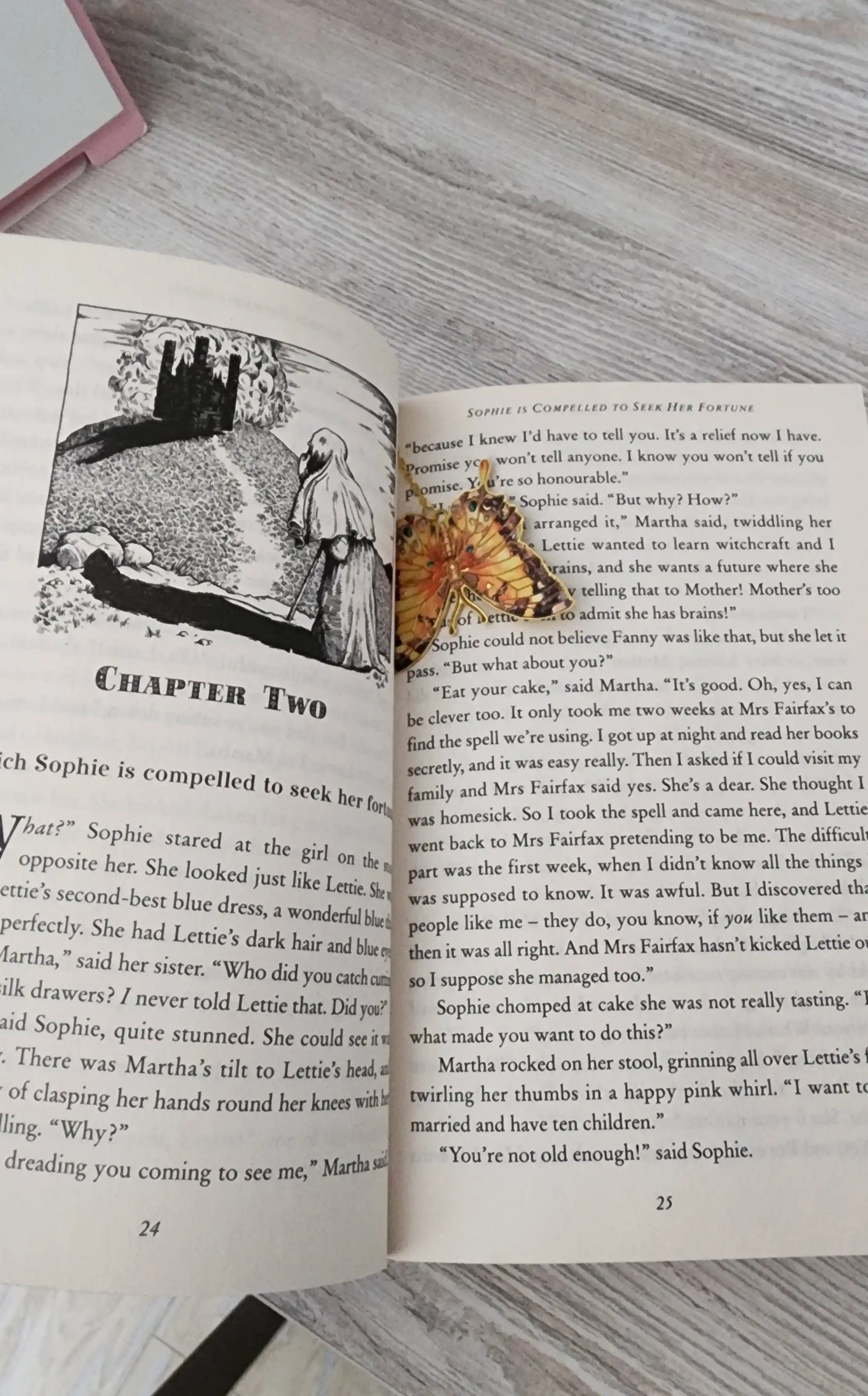 Howl's Moving Castle. Diana Wynne Jones (Books in English)