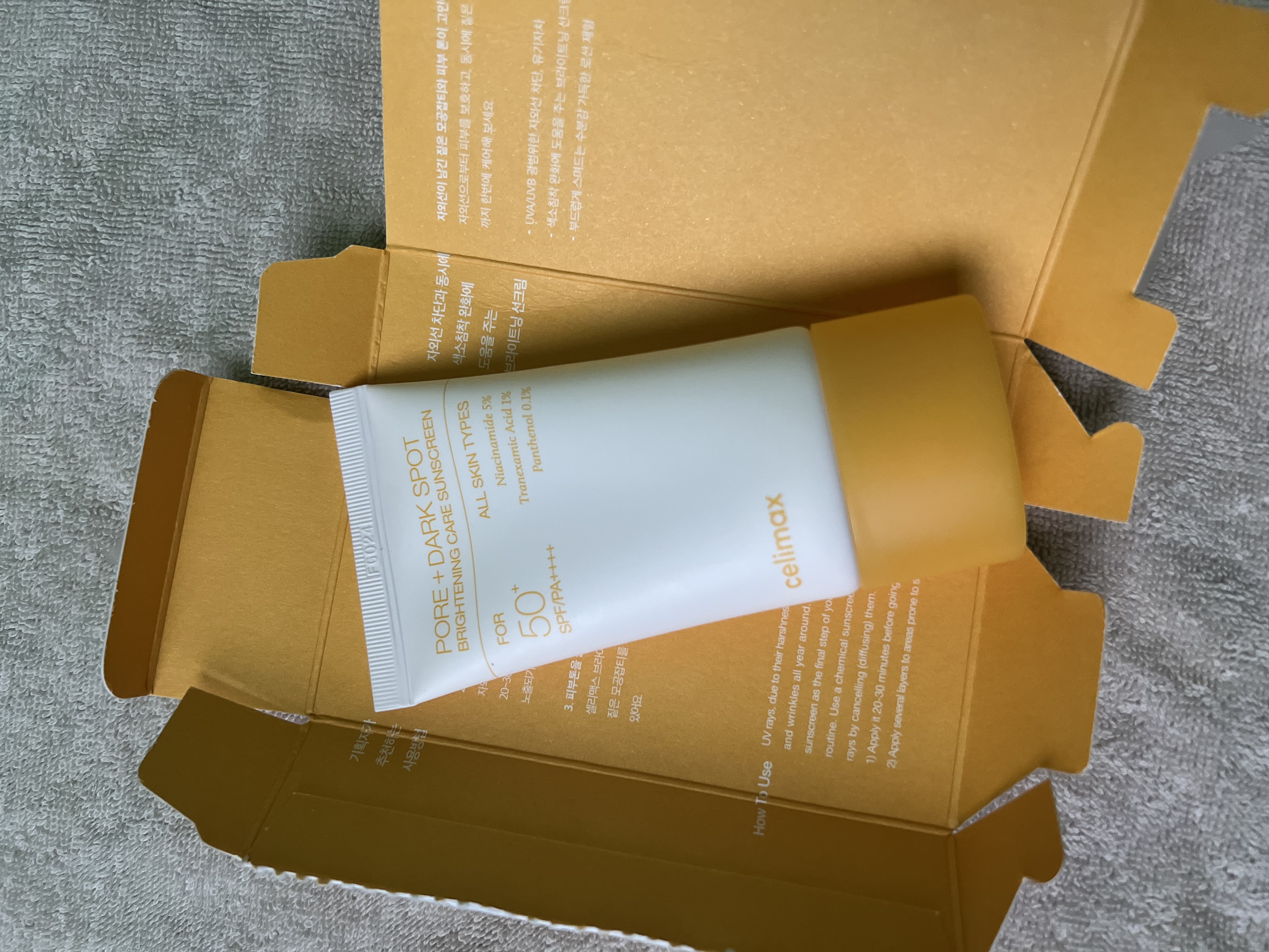 Celimax Pore+Dark Spot Sunscreen SPF50+ yorug‘lashtiruvchi va quyoshdan himoyalovchi krem