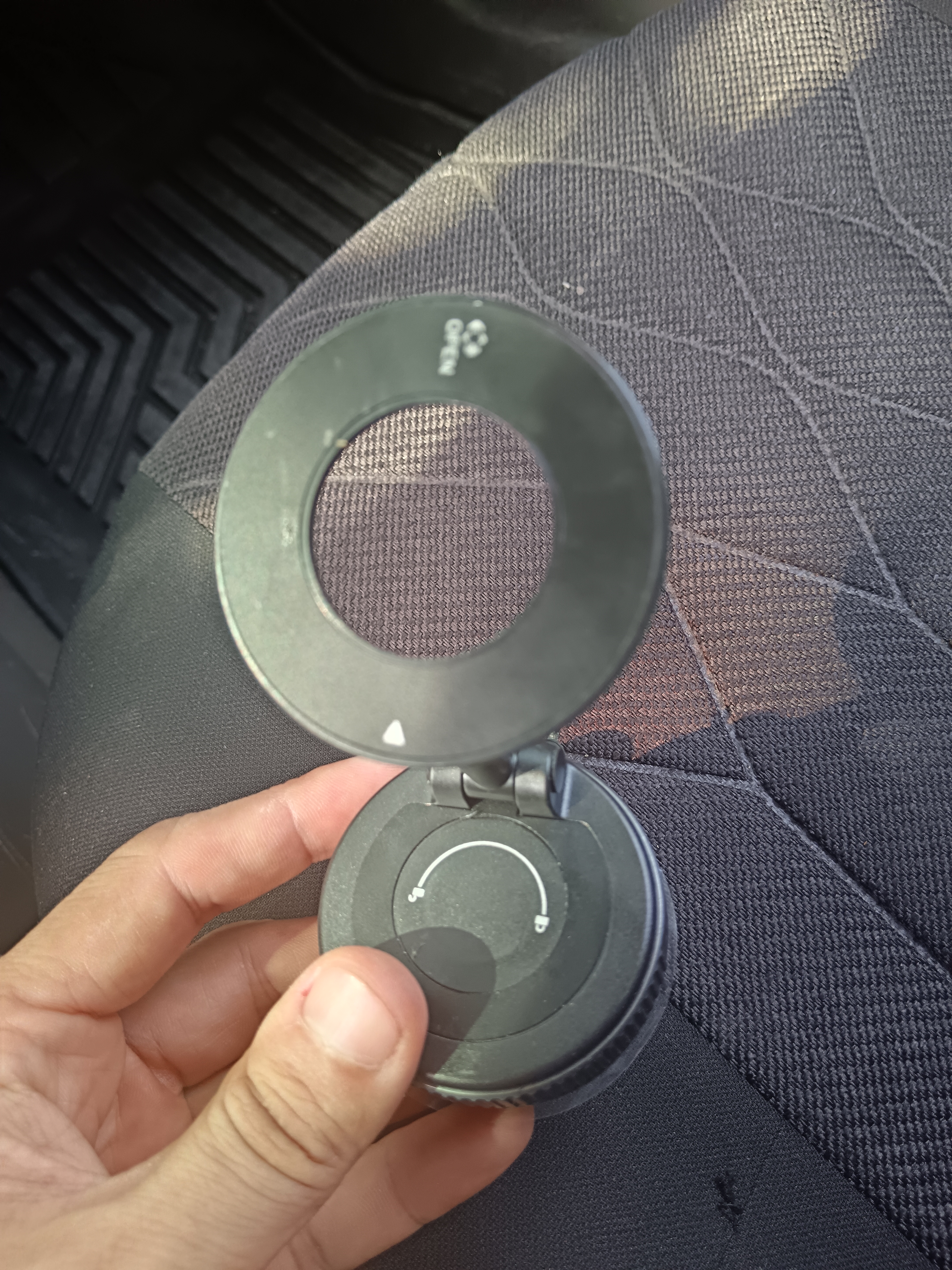 MagSafe avtomobil telefon ushlagichi, magnitli, so‘rg‘ichli Car Holder