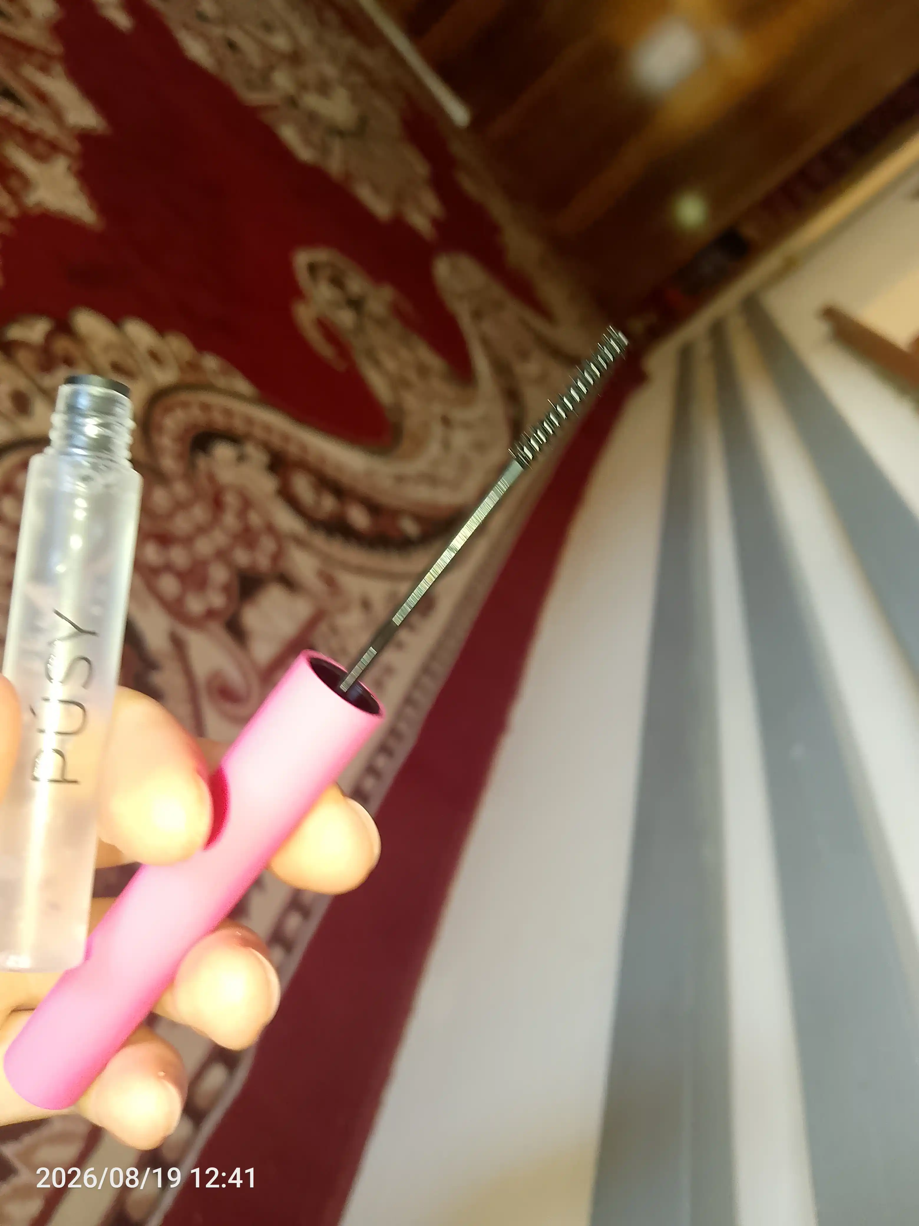 PUSY Brow Fix Gel – yengil, yotqizish va uzoq muddatli fiksatsiya, 5 ml