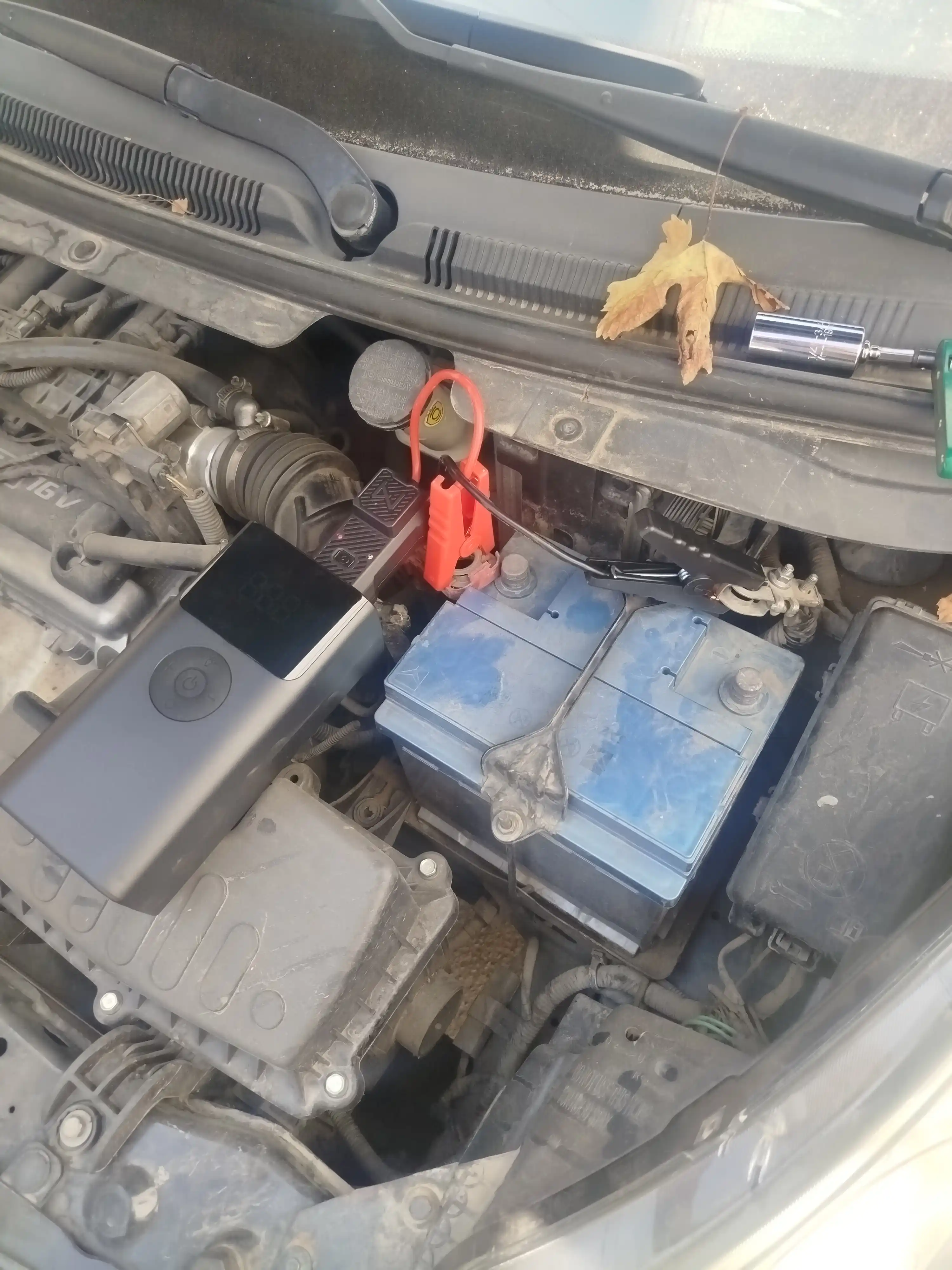 Пусковое устройство, прикуриватель, Powerbank авто Starter, компрессор, зарядка, фонарик
