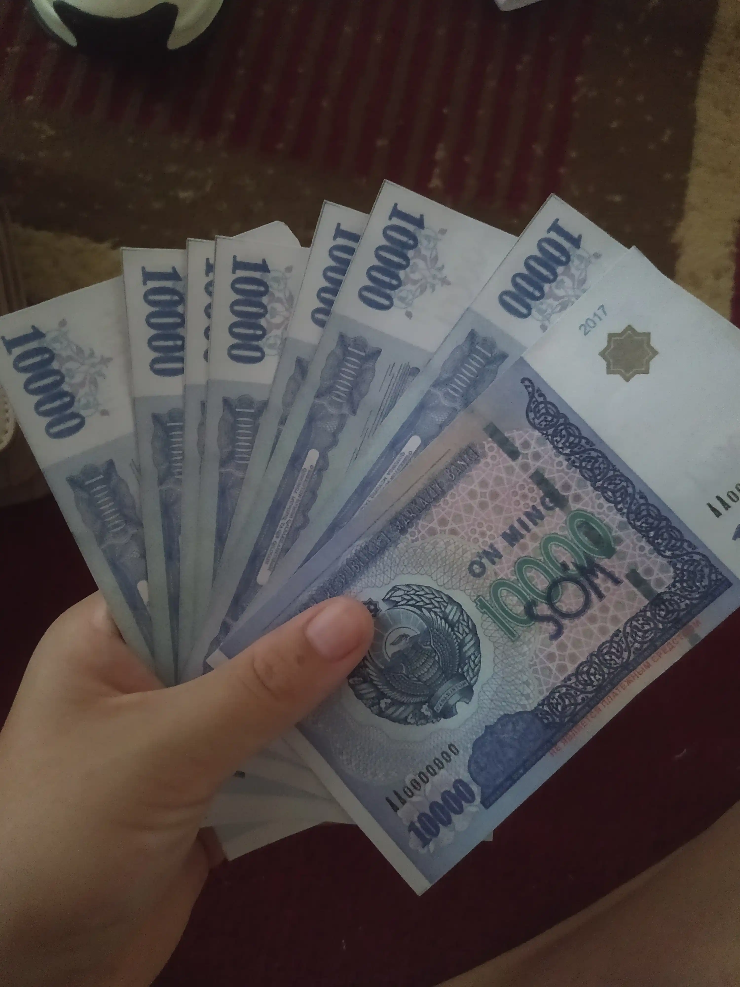 Suvenir pullar, so‘m kupyuralari, 50 ming, 100 mimg, 200 ming