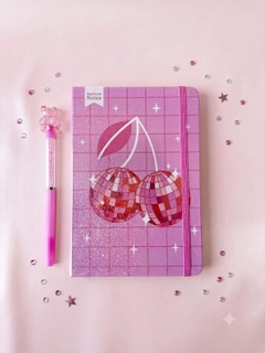 Розовый