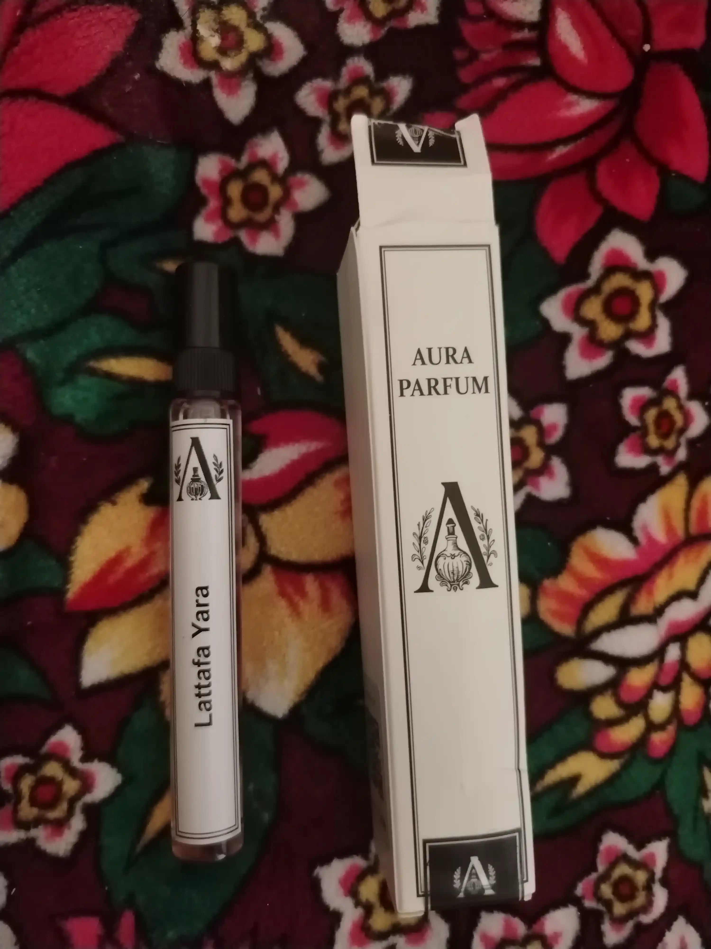 Ayollar atirlari Yara Lattafa atir xar mavsum uchun mos duxi sovga uchun ajoyib parfum