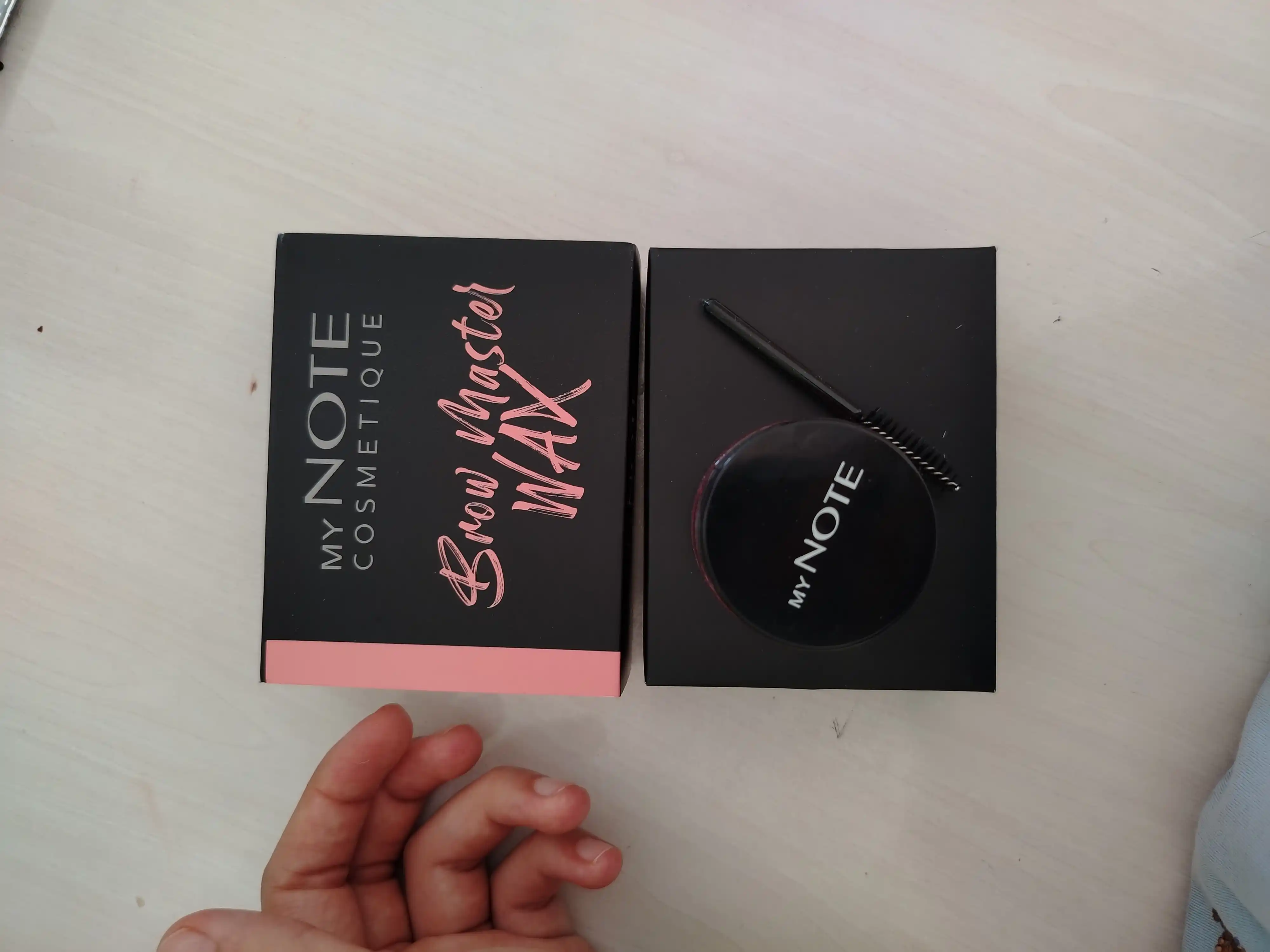 NOTE фиксатор для бровей Brow Master Wax
