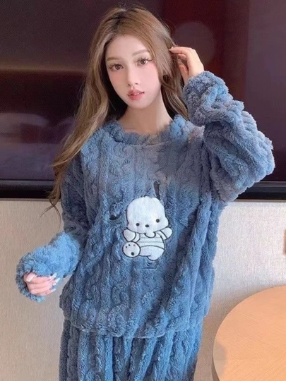 Ayollar pijamasi