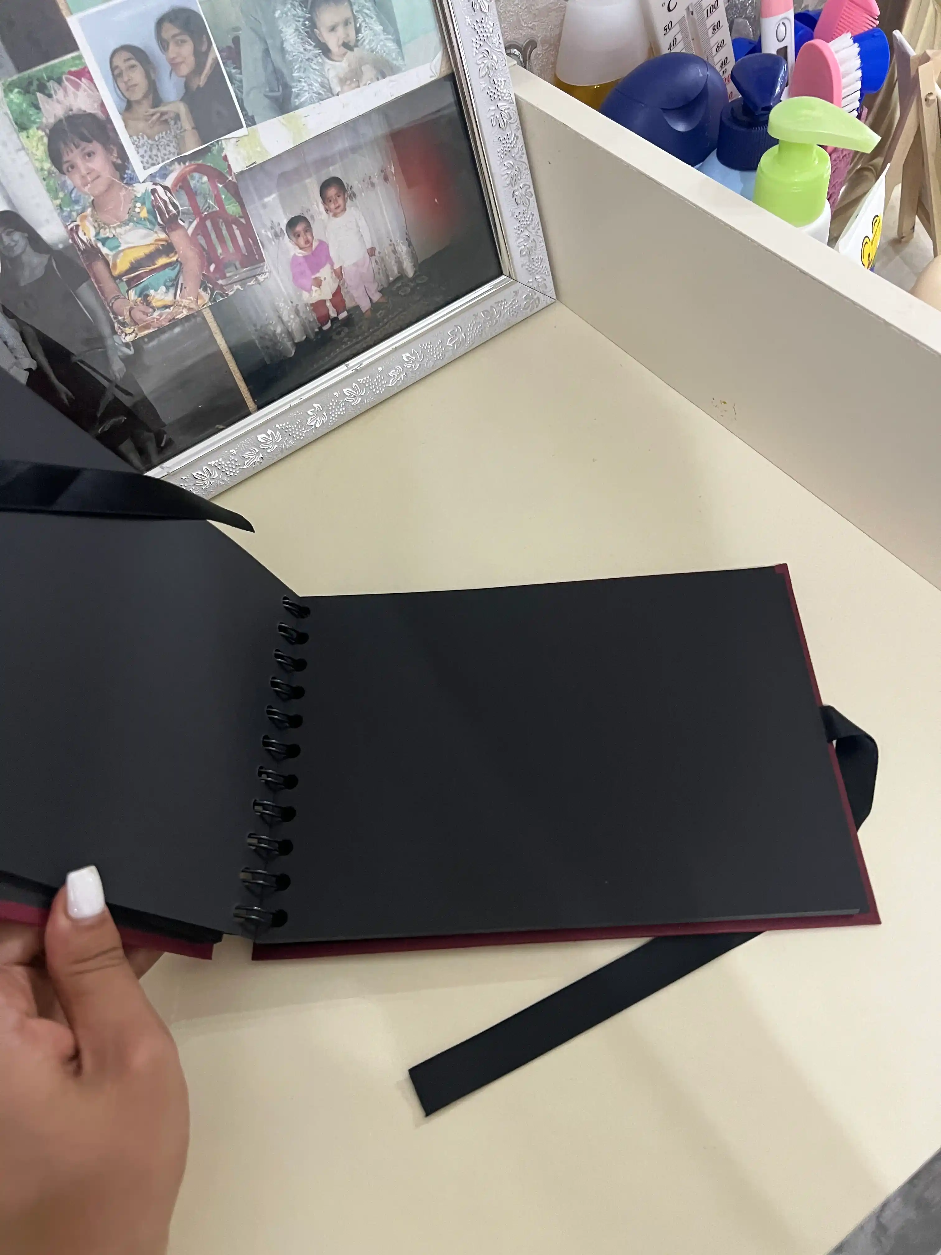 Bolalar, oila, to'y uchun fotoalbom, rasmlar uchun albom, sketchbuk, qora varaqlar bilan