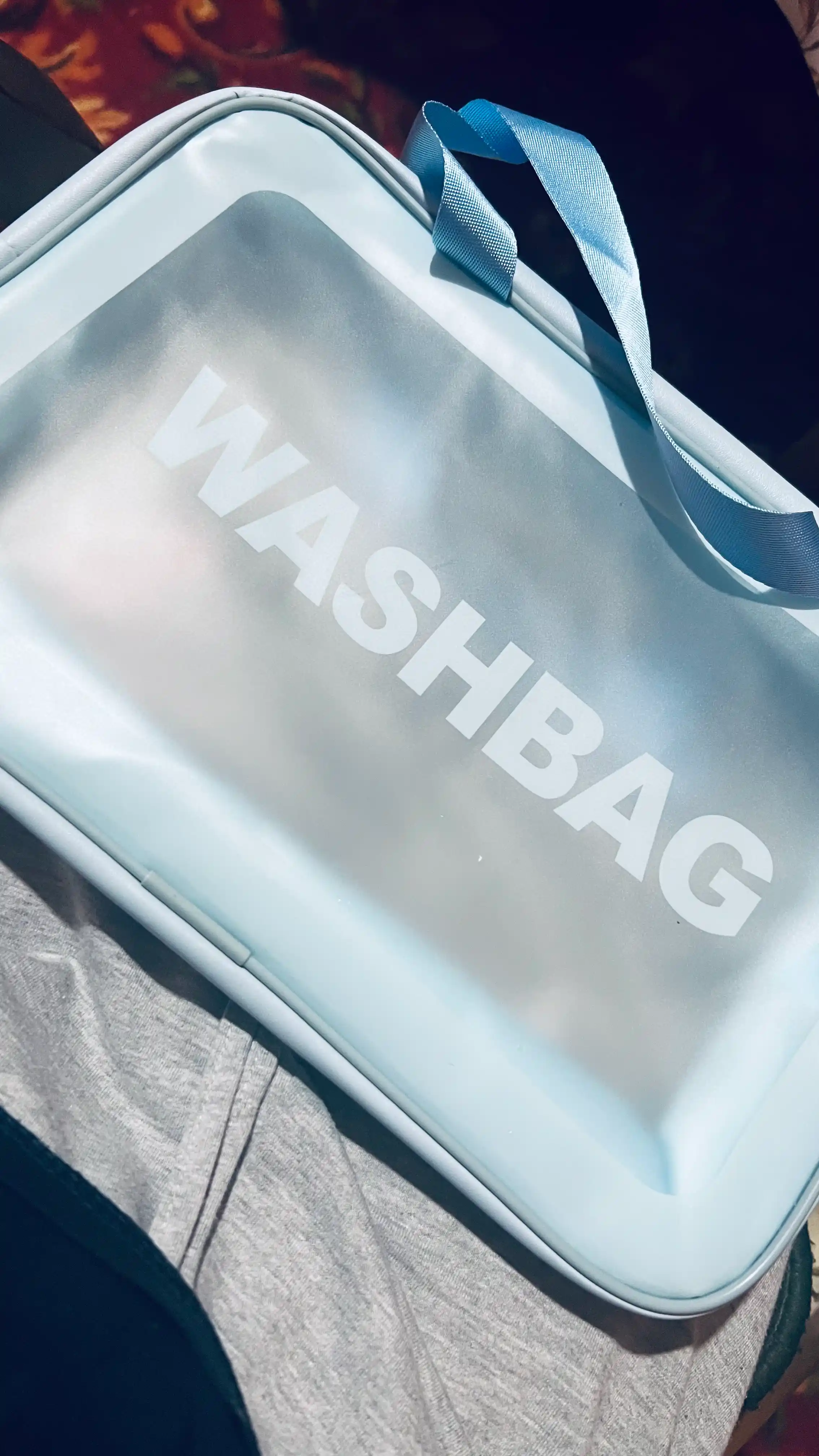 “WASHBAG” 4 xil o‘lchamli va 4 rangli suv o‘tkazmaydigan kosmetik sumkalar (PVX-neylon)