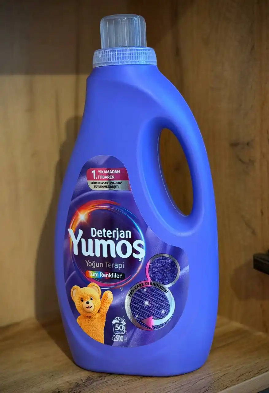 Yumoş Detarjan Yoğun Terapi — rangli kiyimlar uchun kir yuvish geli, 2,5 l