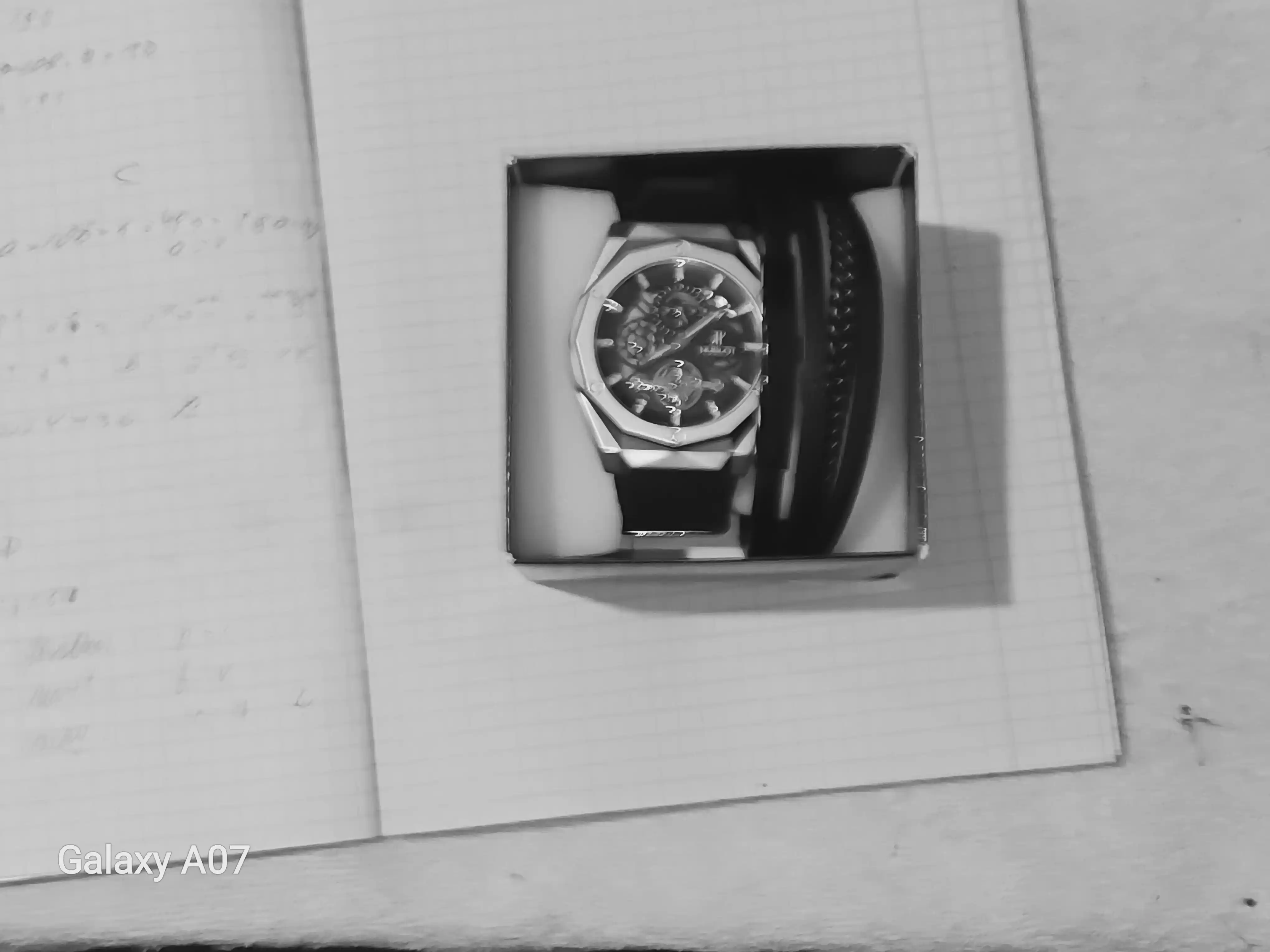 Набор для мужчин: часы Hublot + браслет