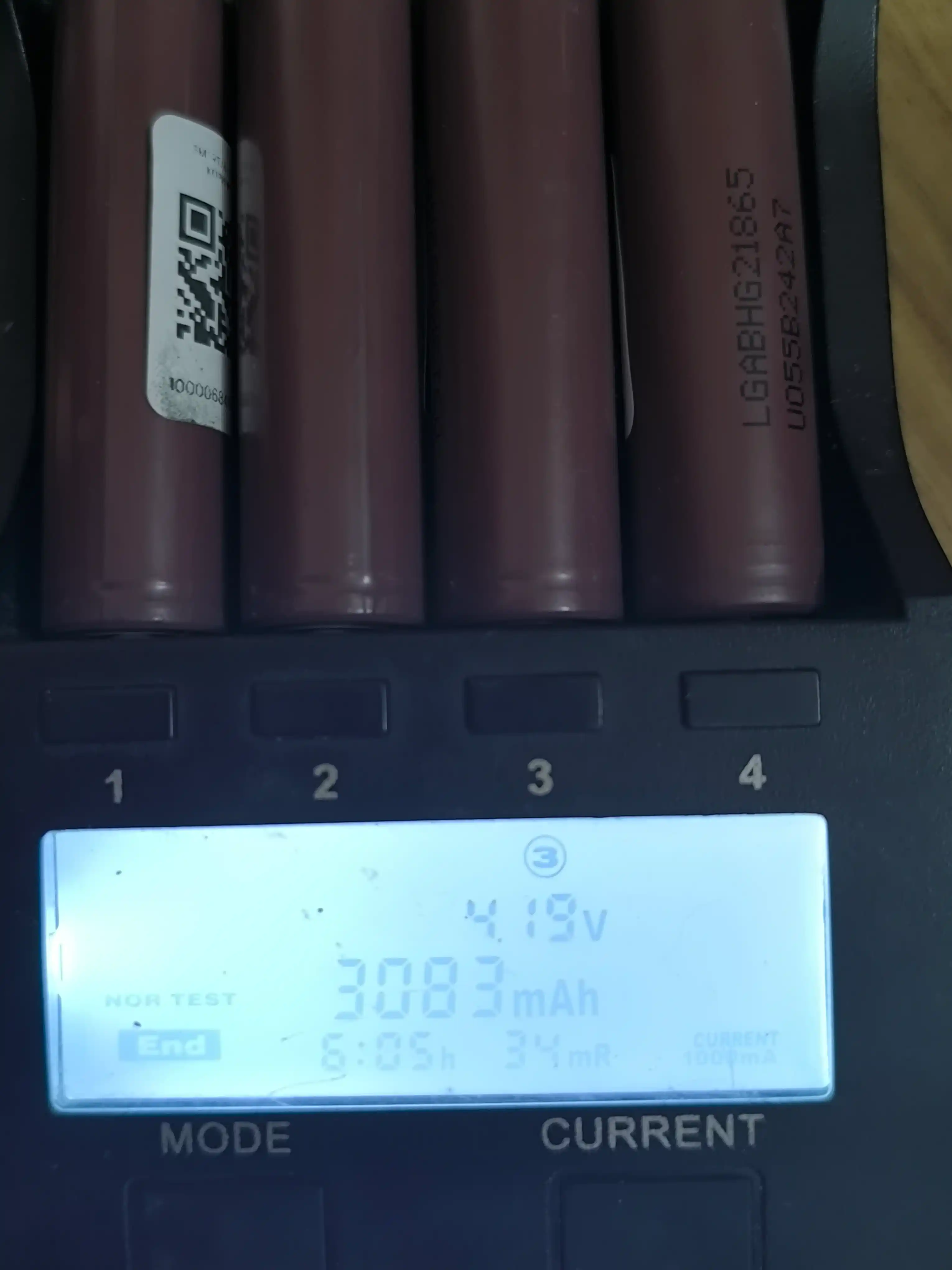 LG 18650 Li-ion akkumulyator (qayta zaryadlanadigan), 3.7V, 3000 mAh