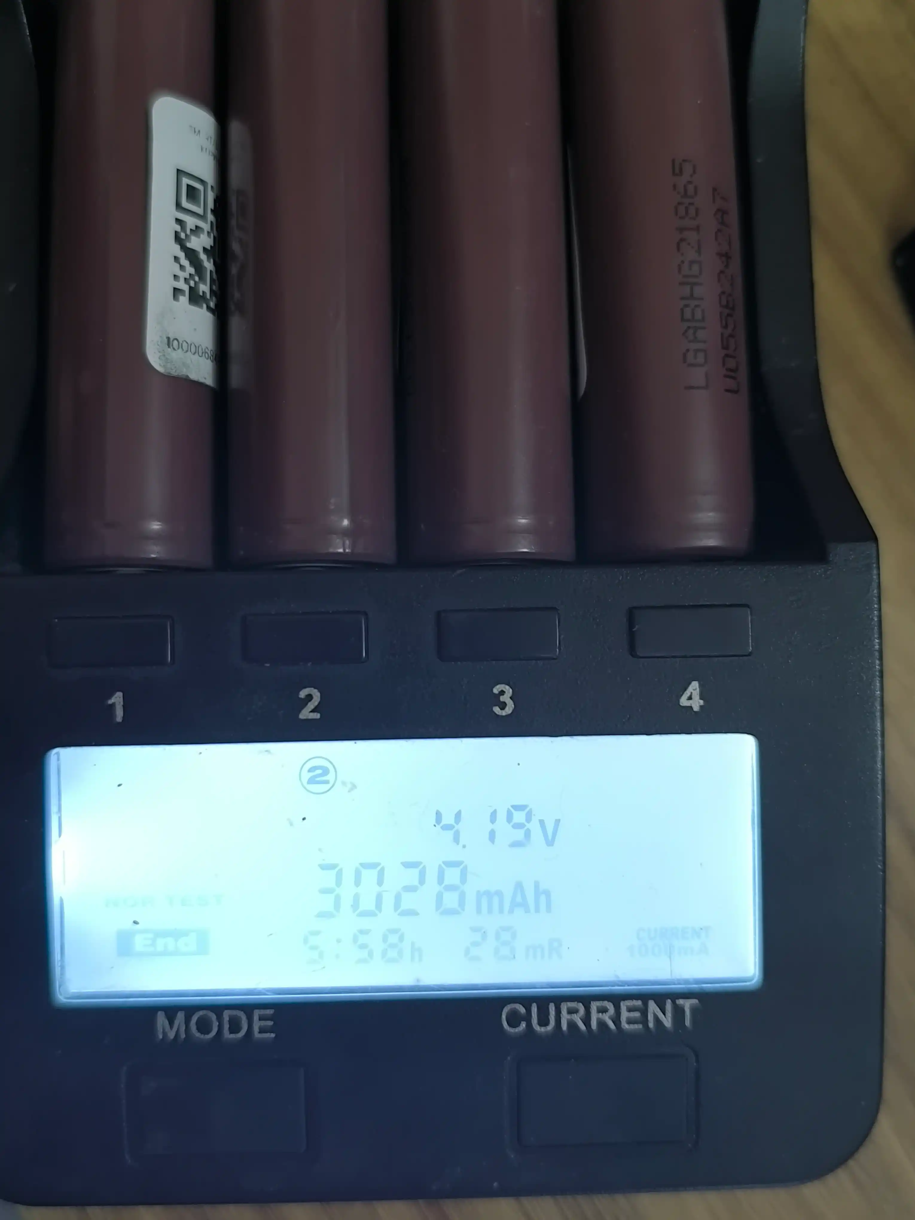 LG 18650 Li-ion akkumulyator (qayta zaryadlanadigan), 3.7V, 3000 mAh