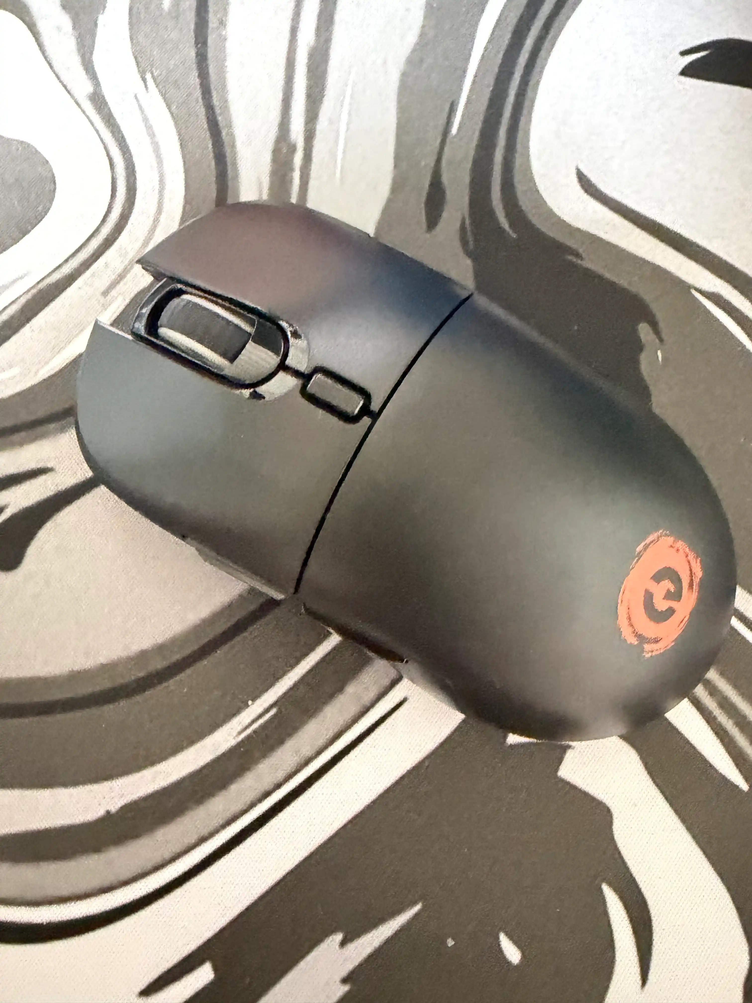 Simsiz o‘yin sichqonchasi CANYON Cutlass GMW-11, RGB yoritgichli