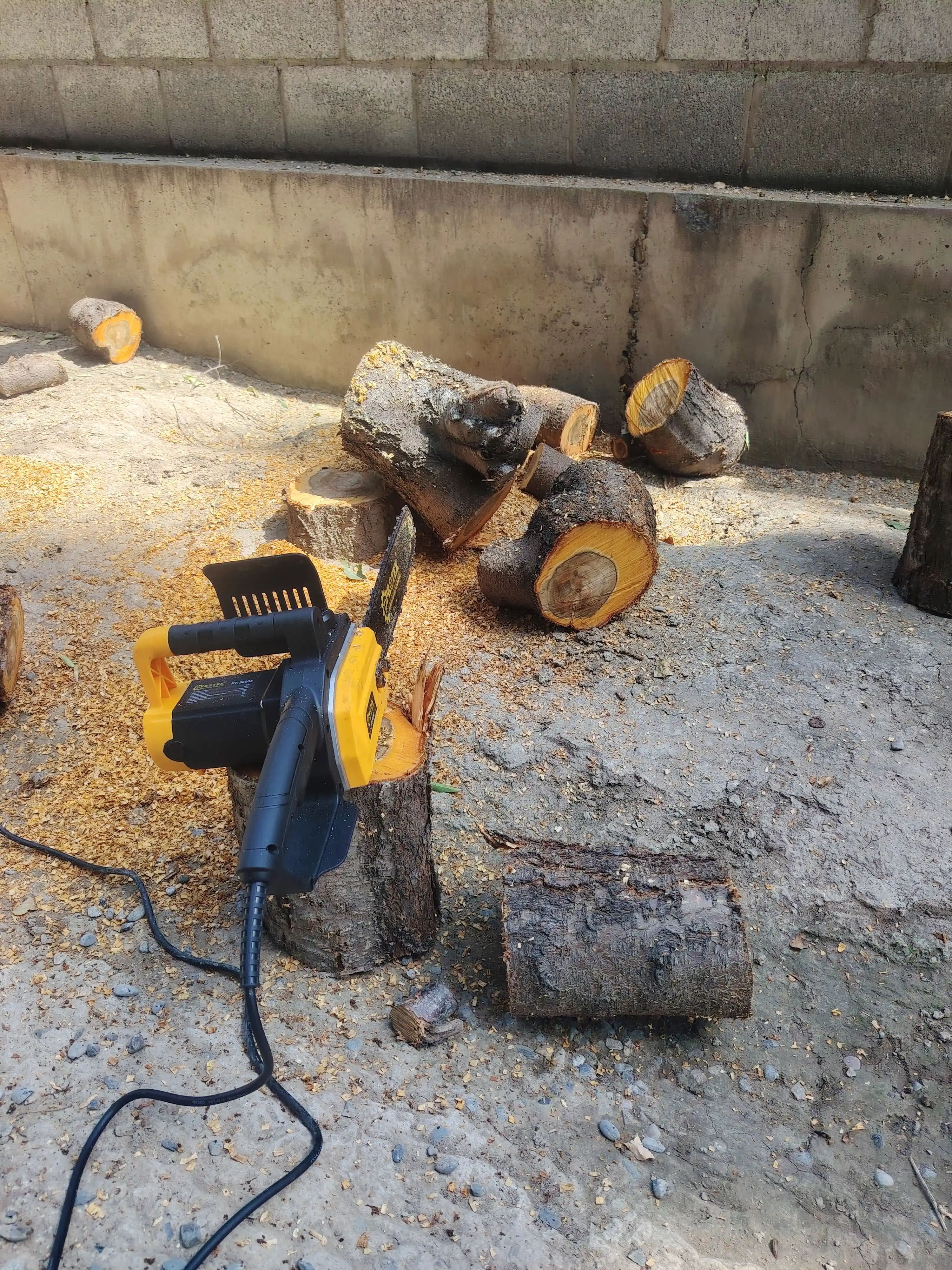 Protex 1800W 29T elektr zanjirli arrasi - Elektr arrani avtomatik moylash tizimi
