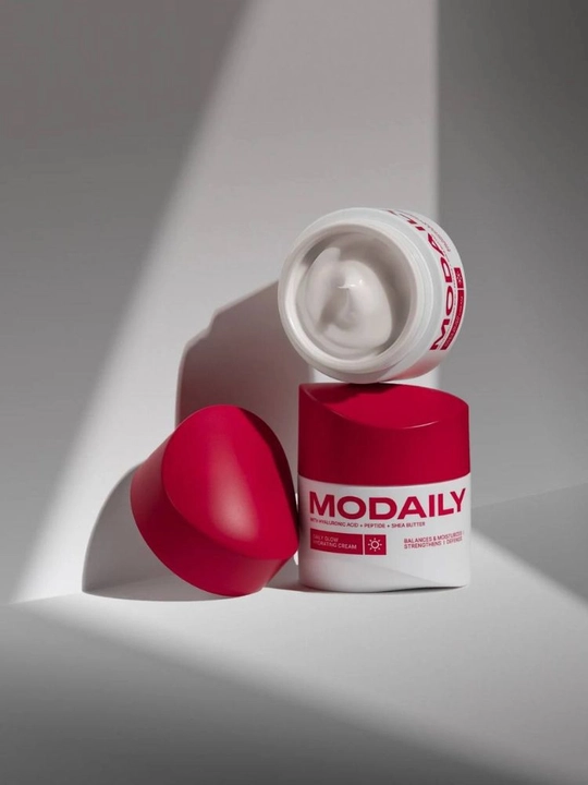 Modaily daily glow hydrating cream Увлажняющий крем с гиалуроновой кислотой, пантенолом