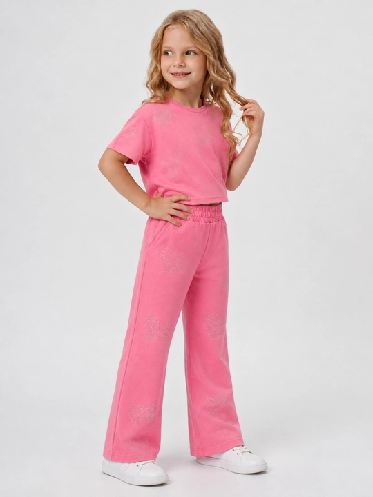 1,5 - 4 yoshgacha bo‘lgan qizlar uchun pijama, to‘plam: futbolka va keng palatsso shimi - 