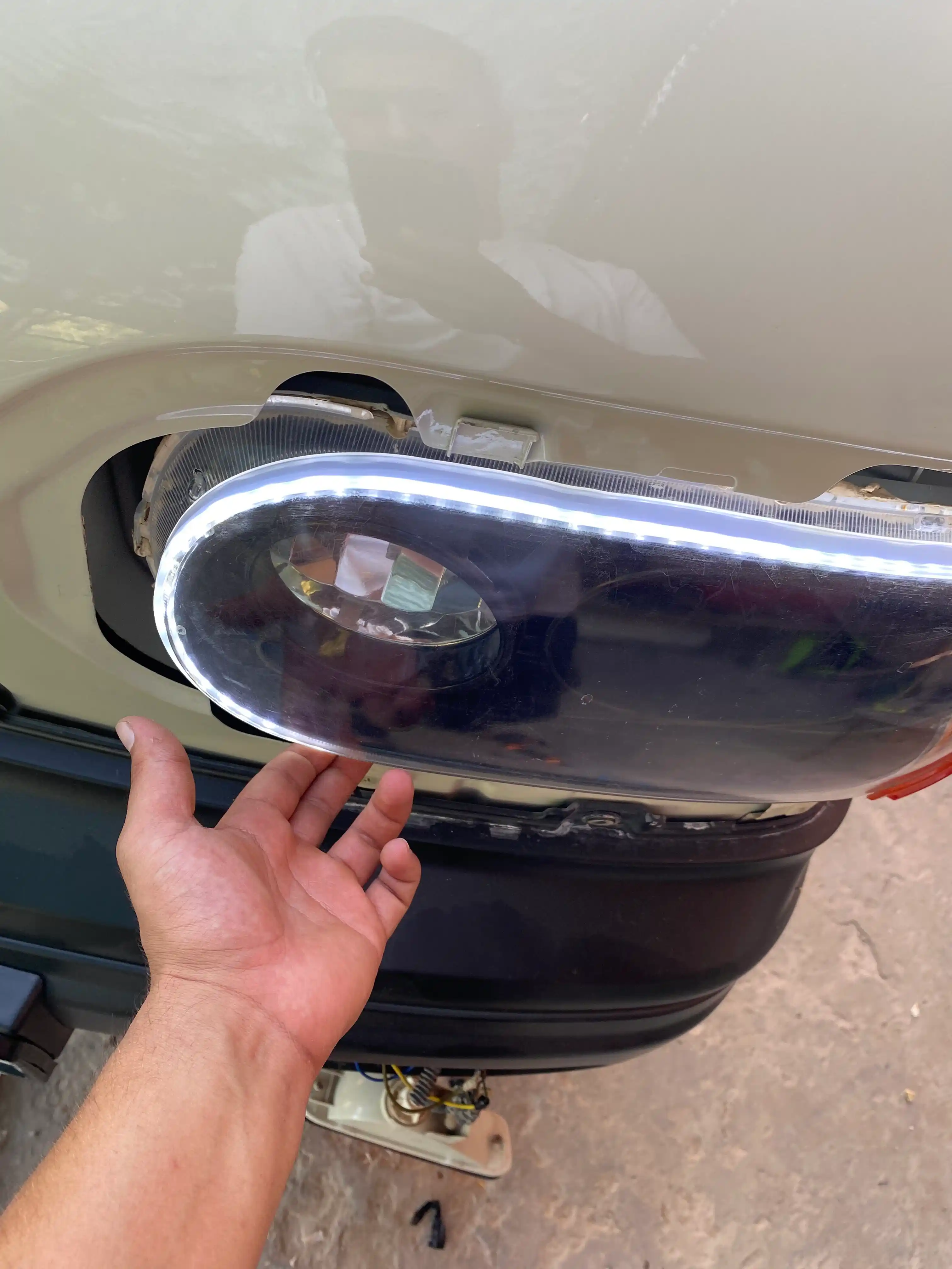 Avtomobil faralari uchun svetadiotli LED lenta, RGB, boshqaruv pulti bilan, 60 sm