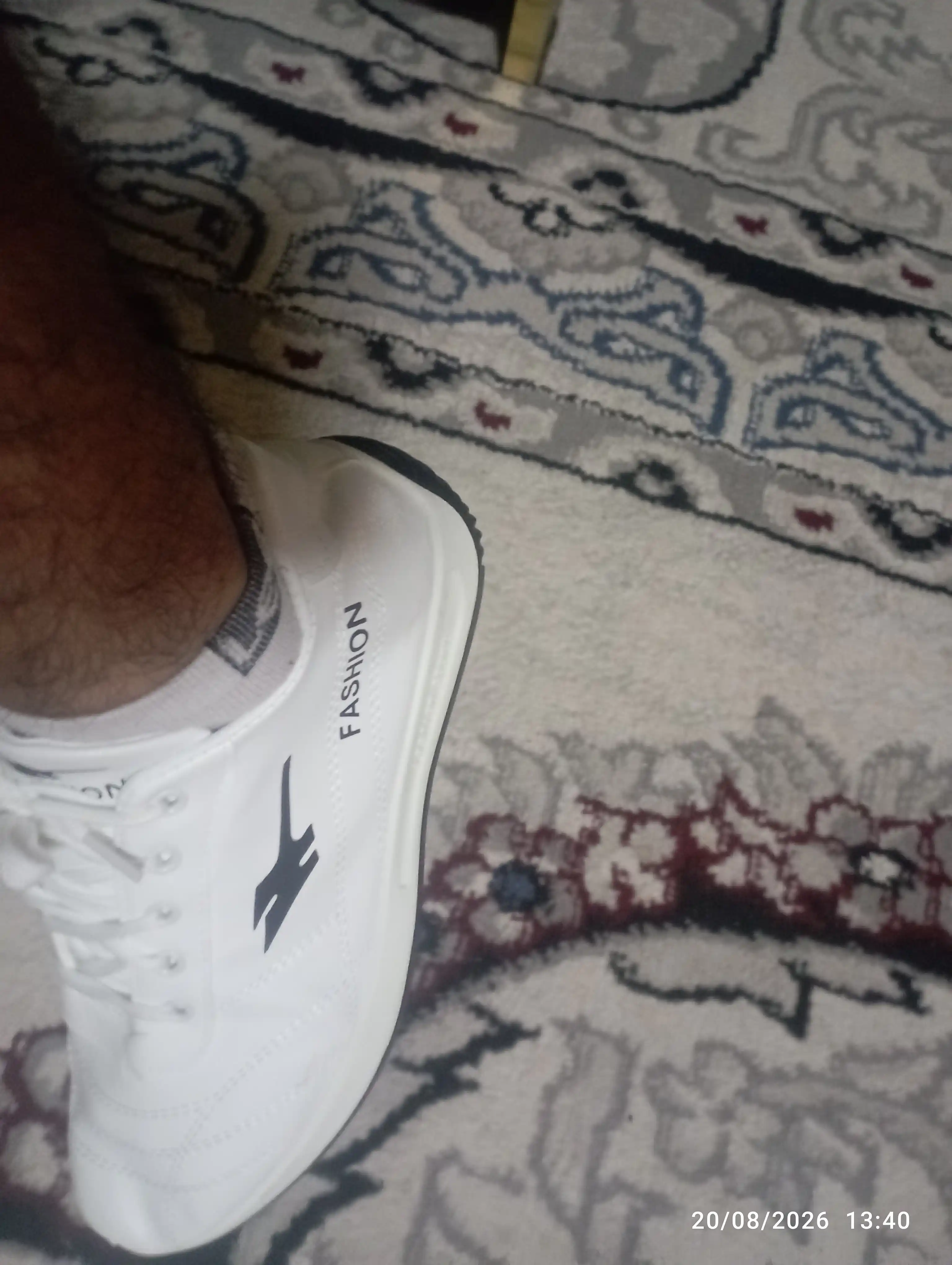 Bahor-yoz-kuz, erkaklar krossovkasi, sport, bir o'lchamga kichik jadvalidan foydalaning