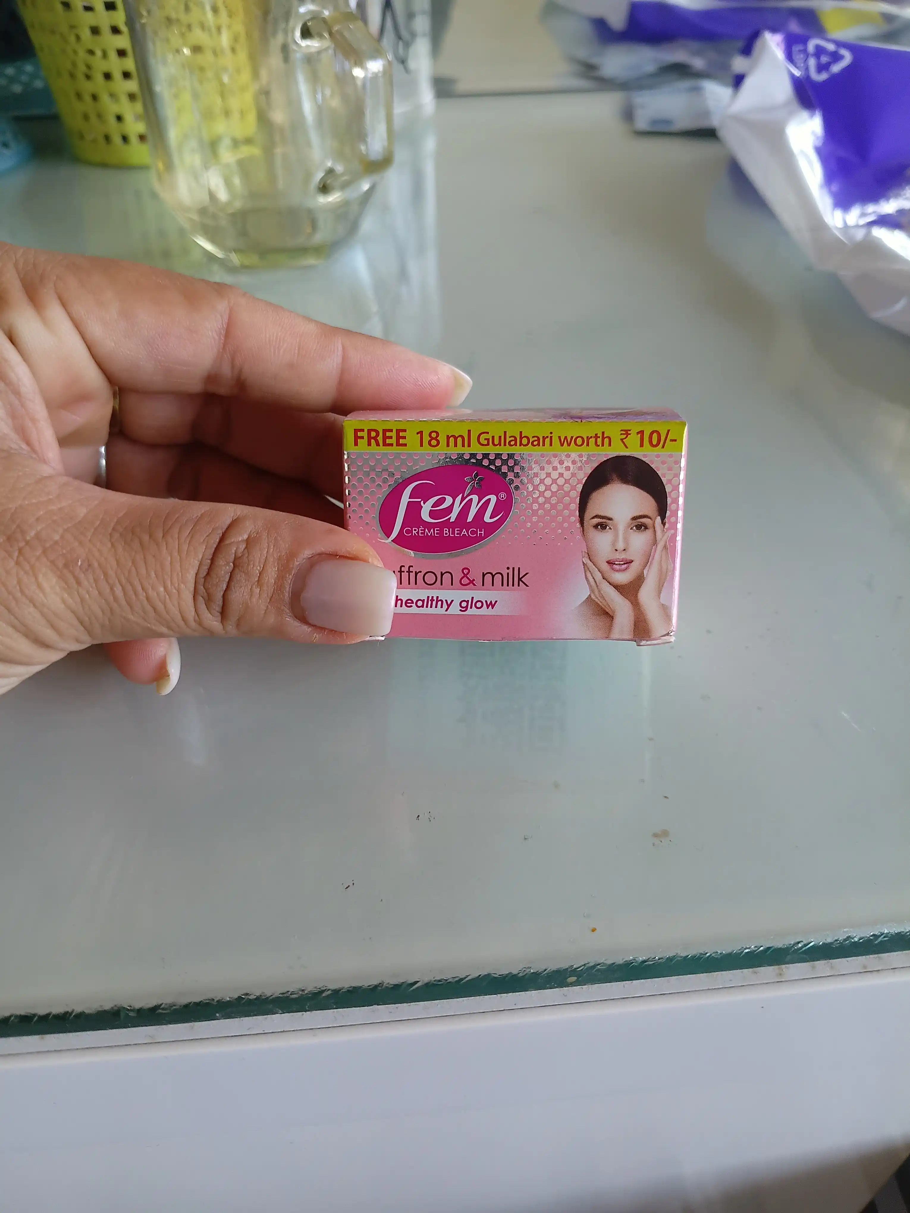 Fem Saffron & Milk yuz va qosh tuklarini oqartiruvchi krem, 8 g va 40 gr