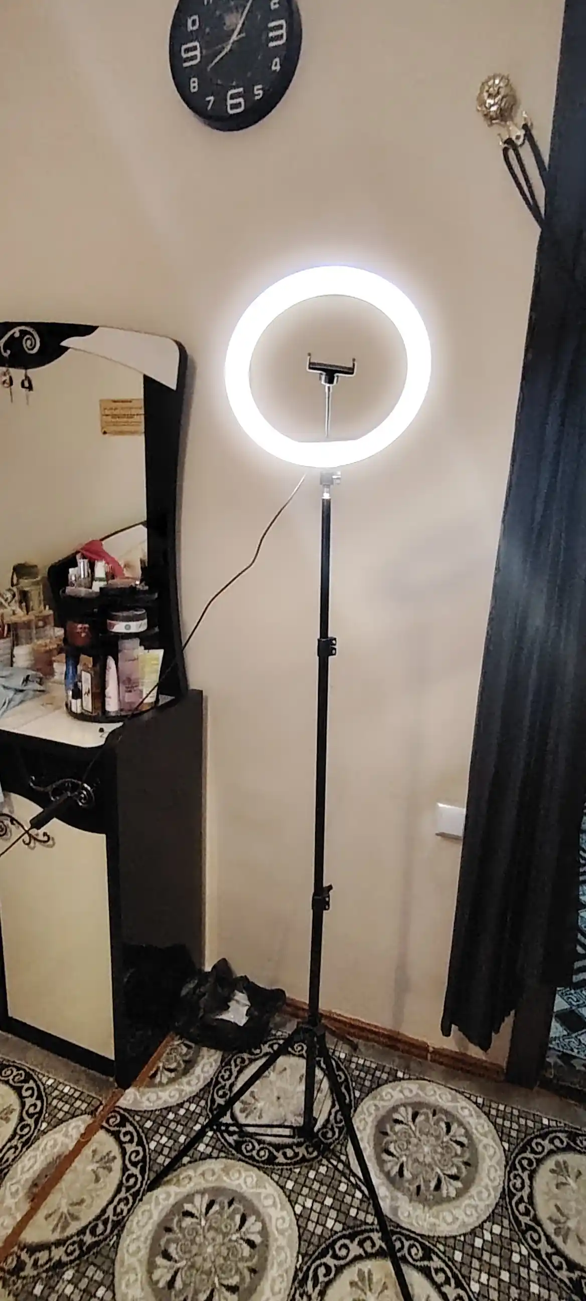 MJ-30 RGB Ring Light 30 sm Halqasimon Lampa, Shtativ va Telefon Ushlagich bilan