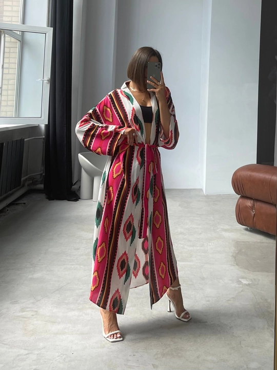Naqshli ayollar kimono-yopinchig‘i