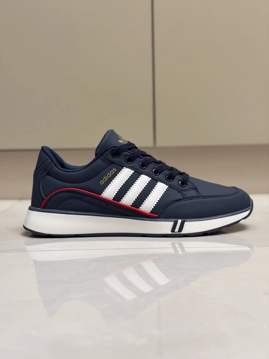 Стильные Adidas кроссовки для мужчин