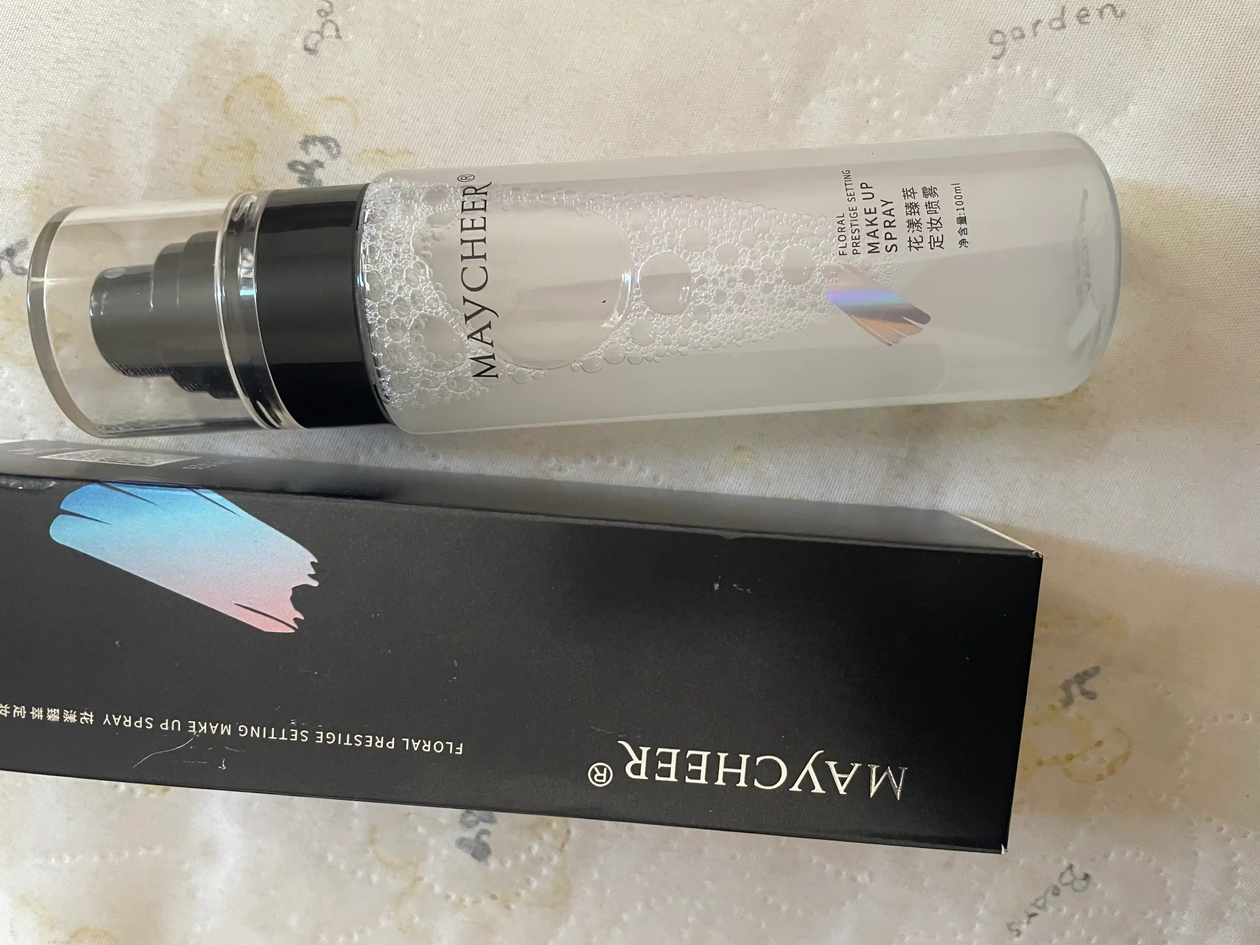 Mukammal pardoz uchun "Maycheer" fiksatsiyalovchi spreyi, 100 ml