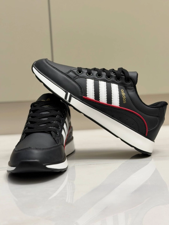 Стильные Adidas кроссовки для мужчин