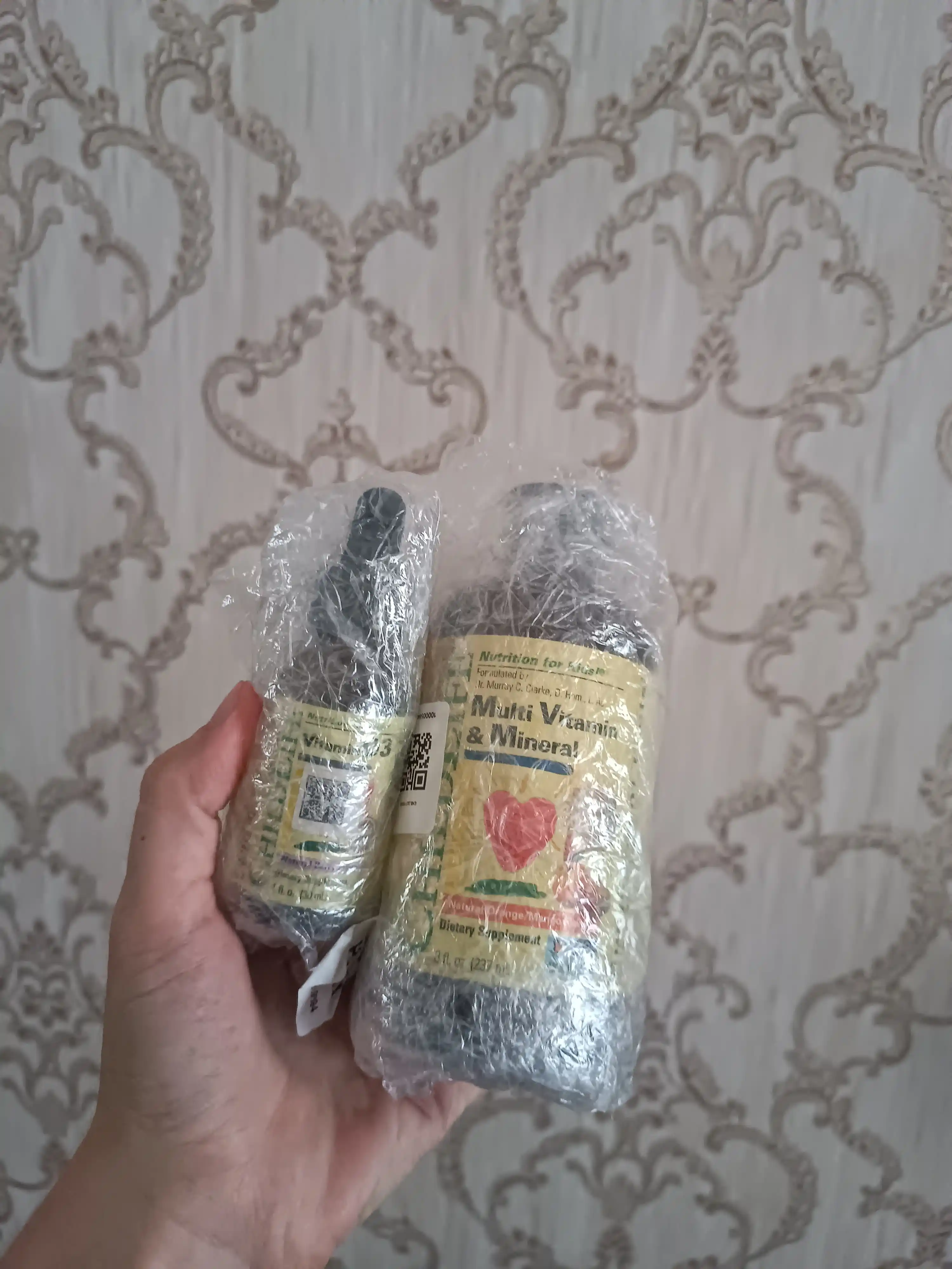Childlife Essentials, мультивитамины и минералы со вкусом апельсина и манго, 237 мл