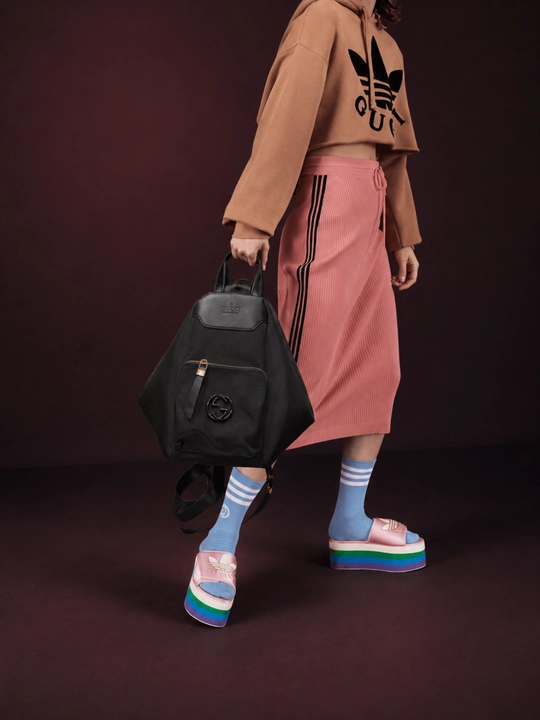 Ayollar va qizlar uchun 33×33 sm o‘lchamli ryukzak sumka popka