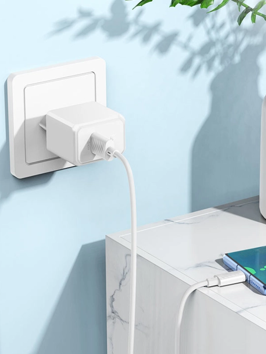 Сетевое зарядное устройство 20W