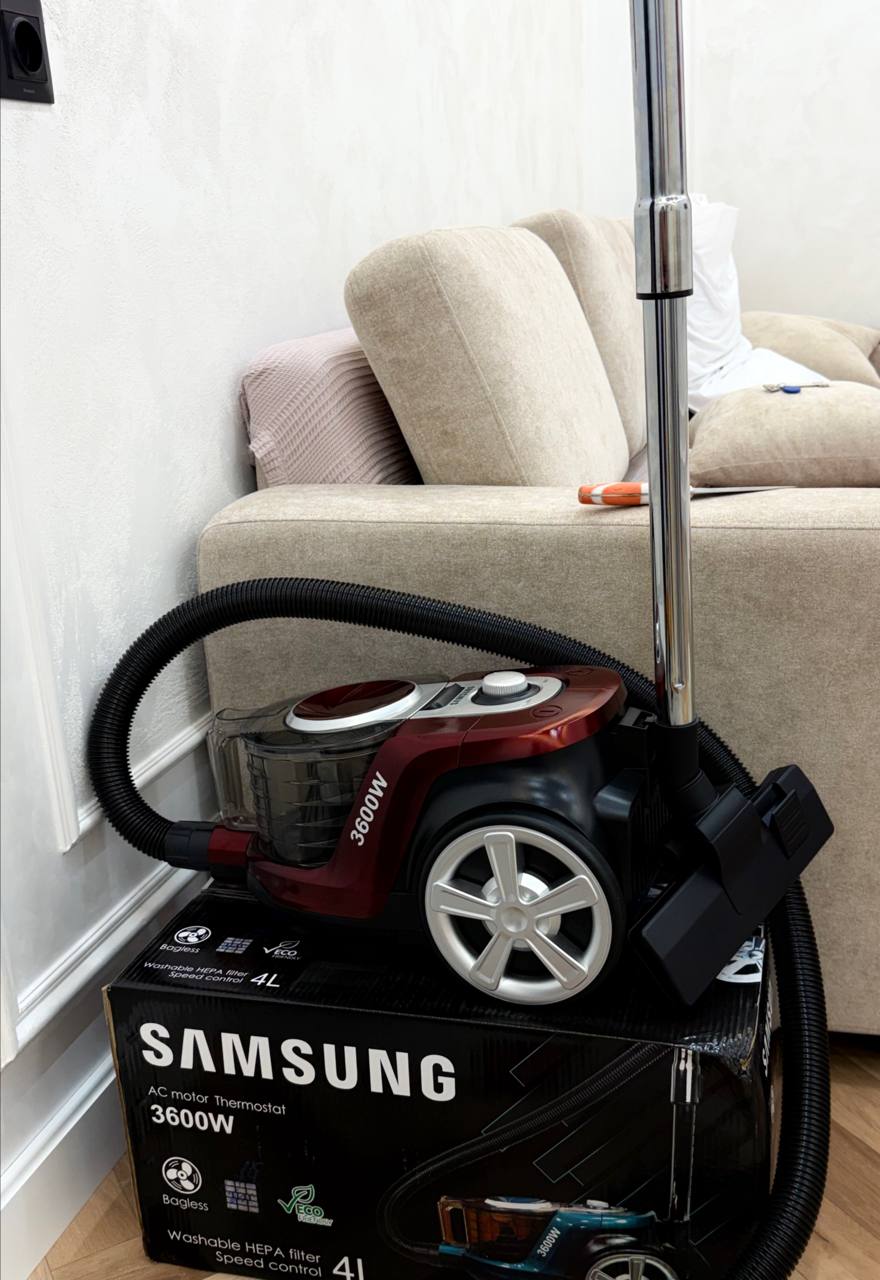 Пылесос Samsung PowerPro, 3600w, 4 л, иновационный, с телескопической трубкой, HEPA фильтр