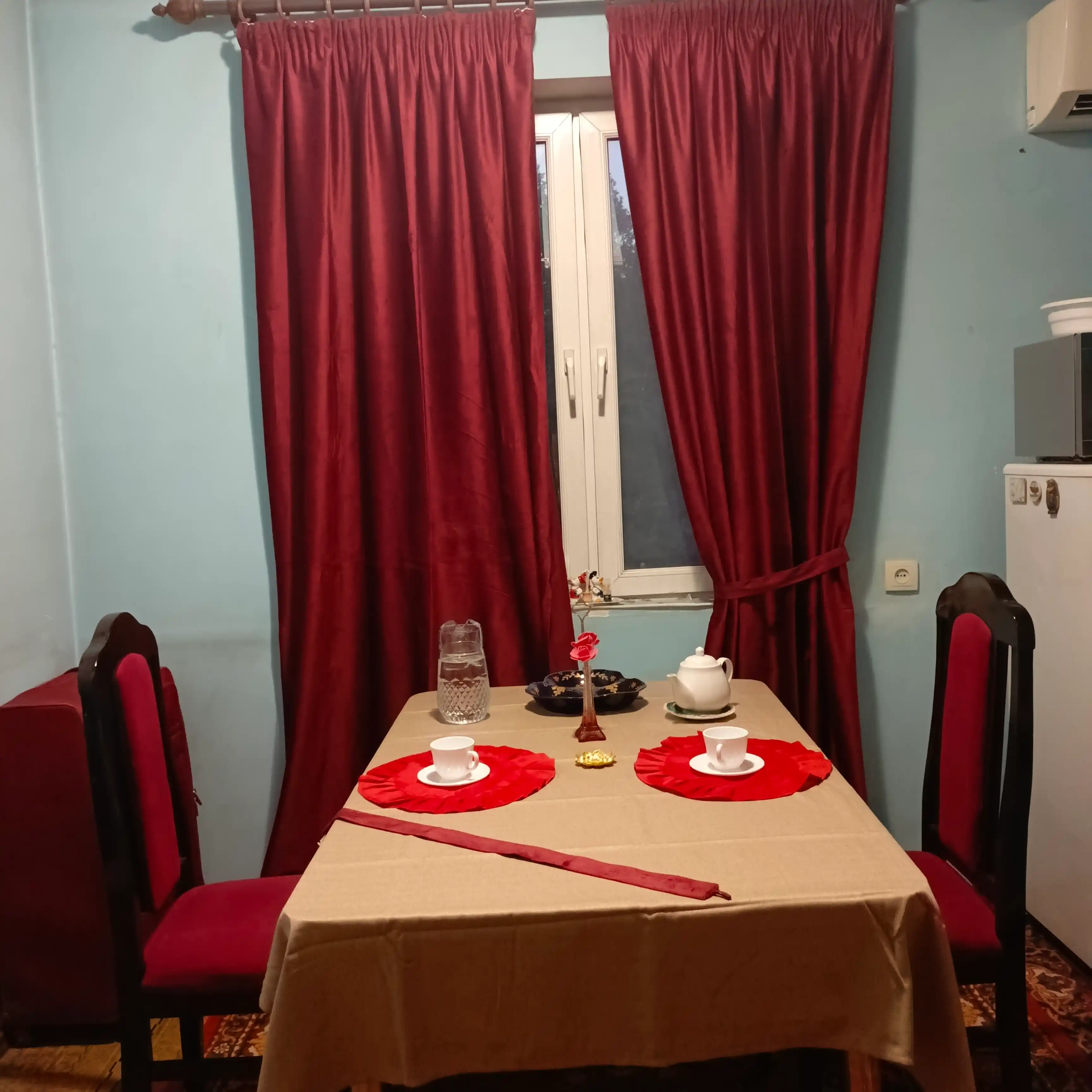 Parda quyoshdan himoya qiluvchi, 280x150 sm, bir rangli shtora yotoqxona va zal uchun