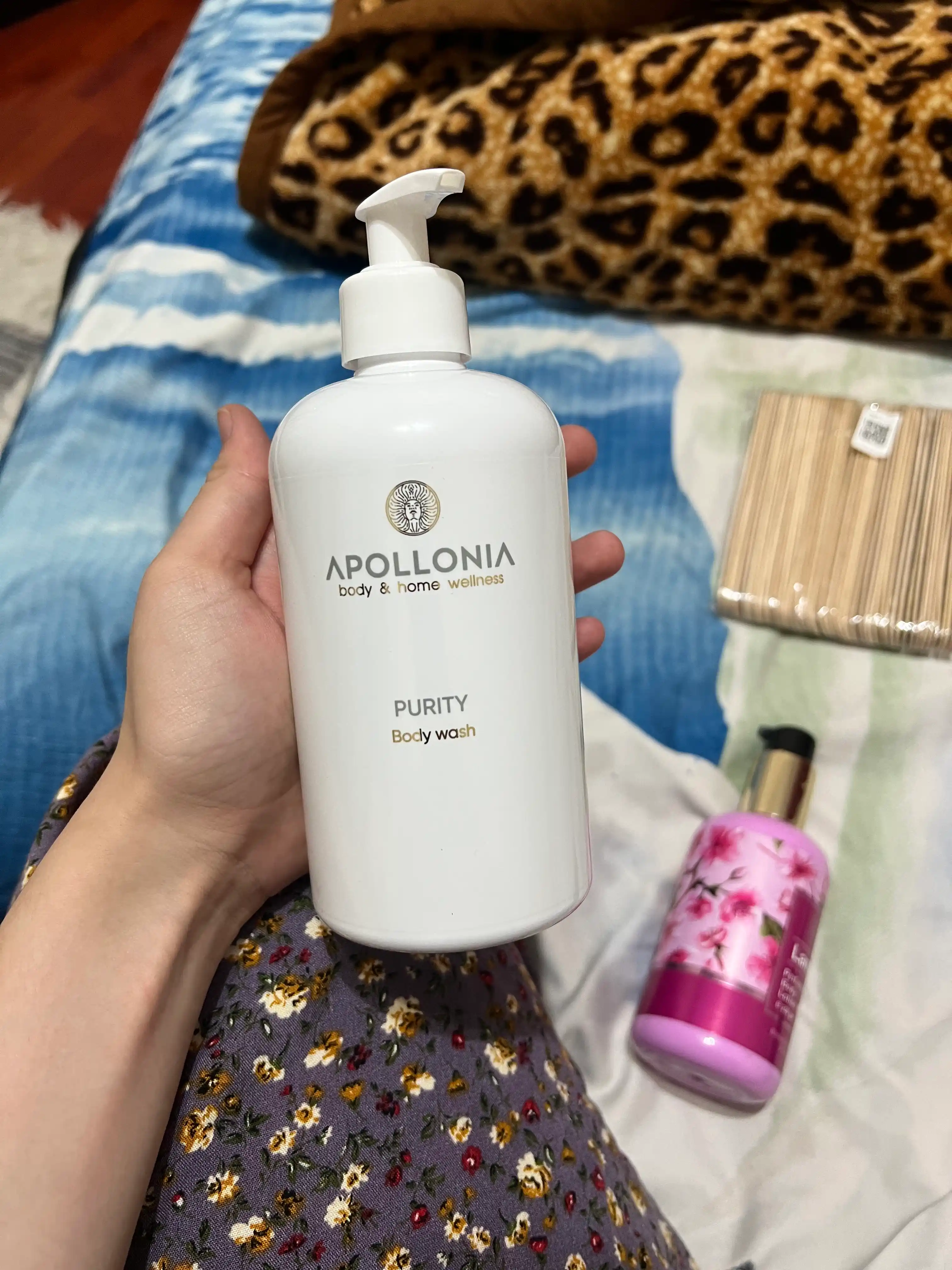 APOLLONIA Парфюмированный гель для душа, 500 мл, Purity, Temptation, Pleasure Body wash