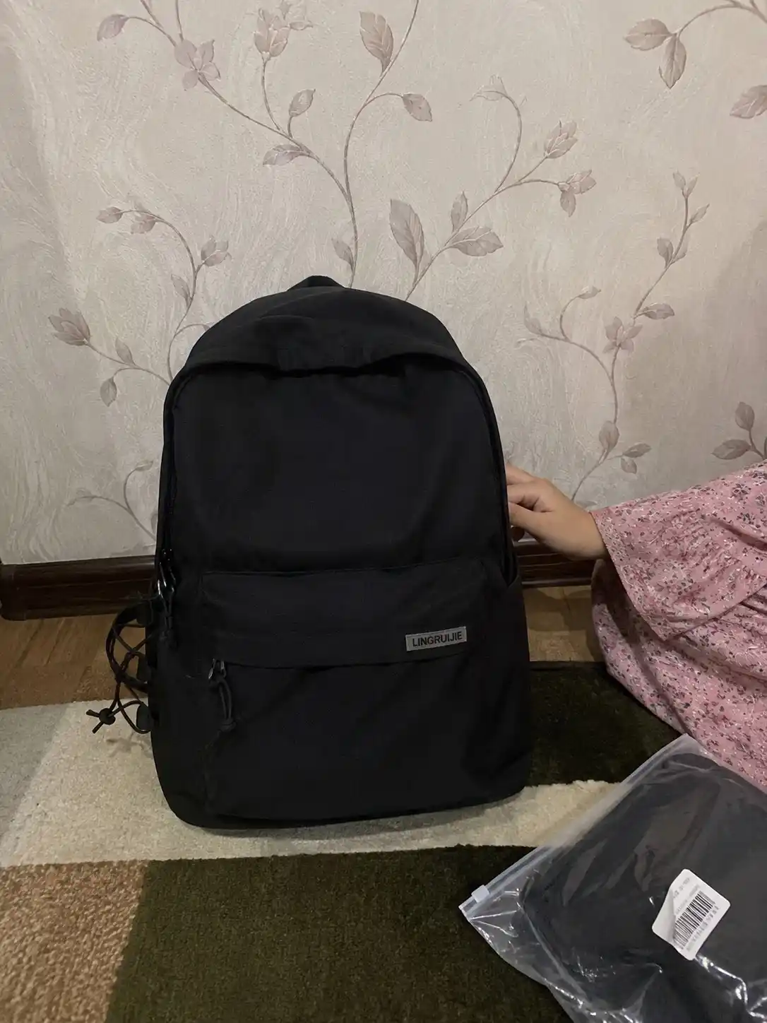 Qizlar va ayollar uchun ryukzak, qizlar uchun maktab formasi