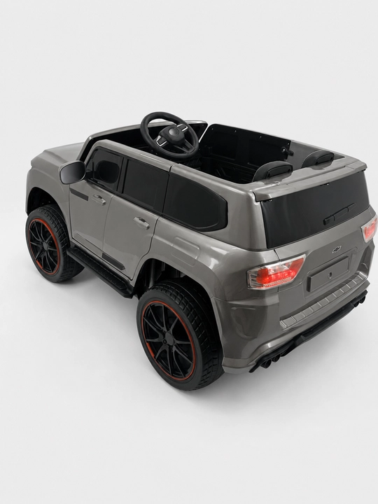 Bolalar elektromobili Chevrolet SUV, 2 o'rinli, kulrang