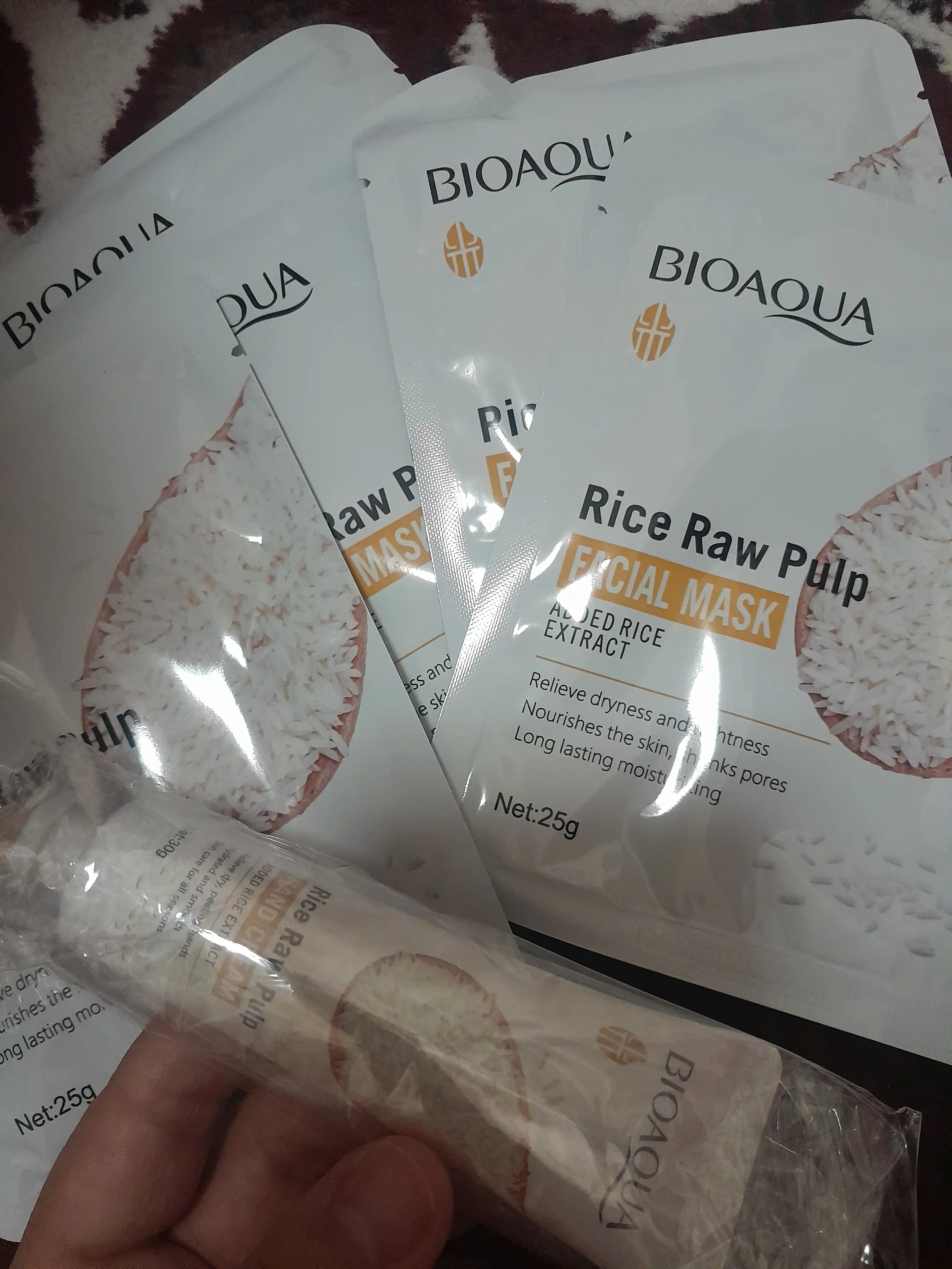 BIOAQUA Rice Raw Pulp yuz niqobi – kuchli namlantiruvchi, guruch ekstrakti bilan