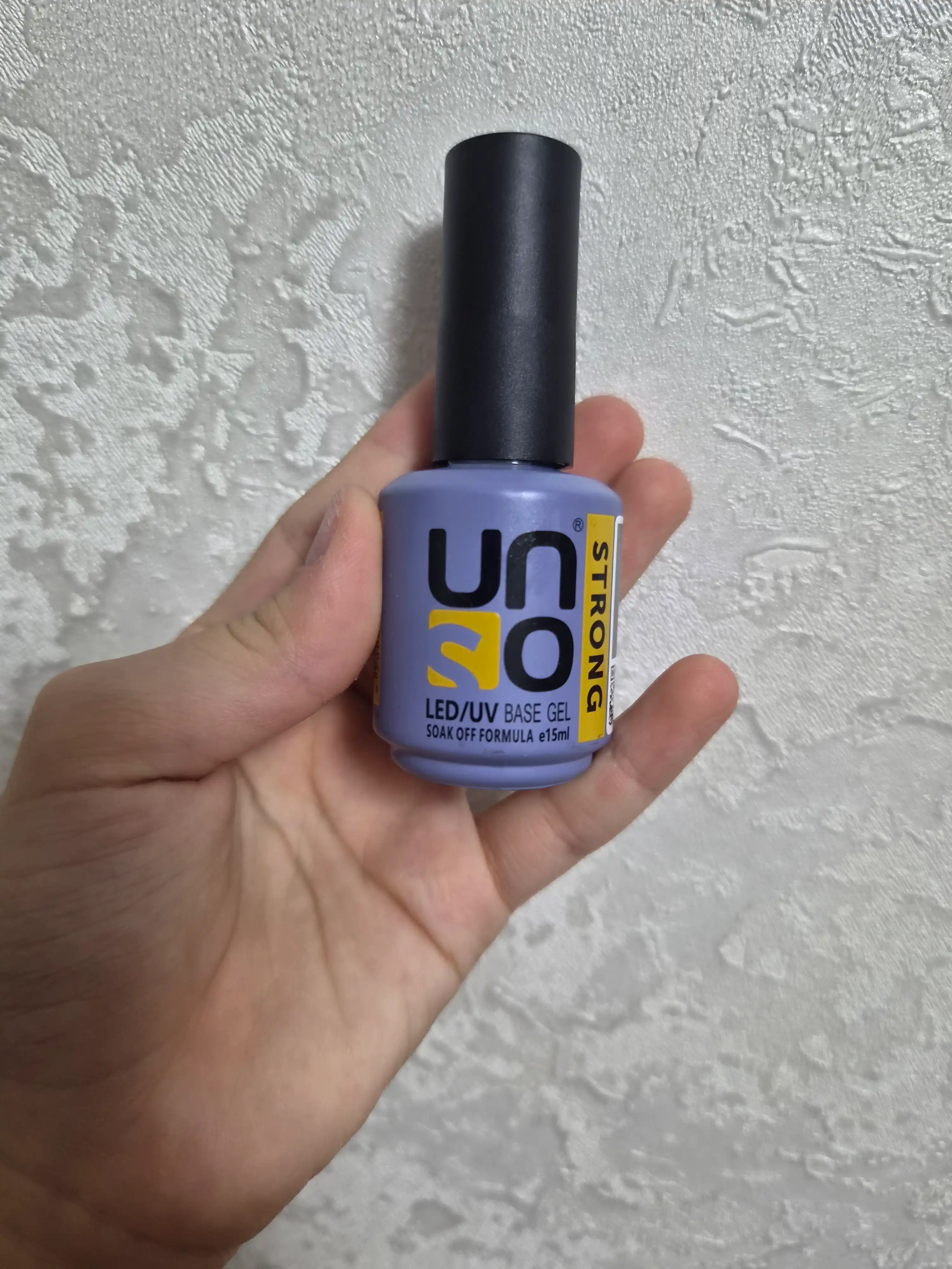 UNO Strong Base 15 ml va 50 ml - mustahkamligi oshirilgan gel-lak uchun asos