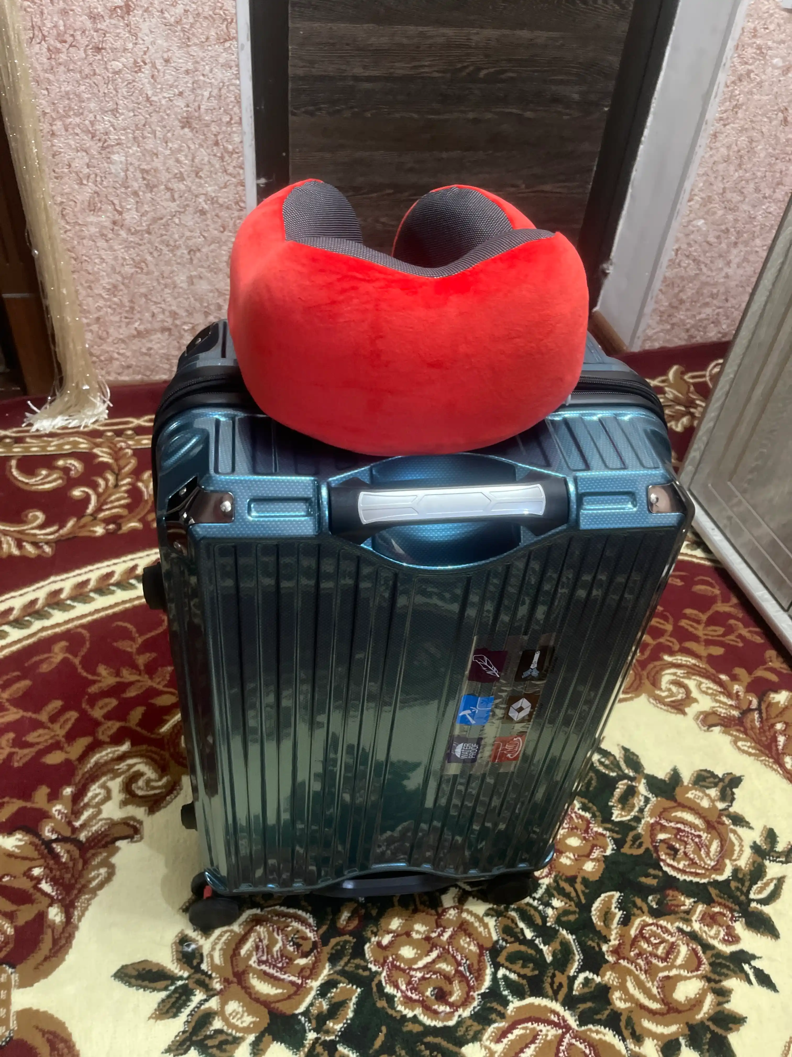Дорожный чемодан с кодовым замком