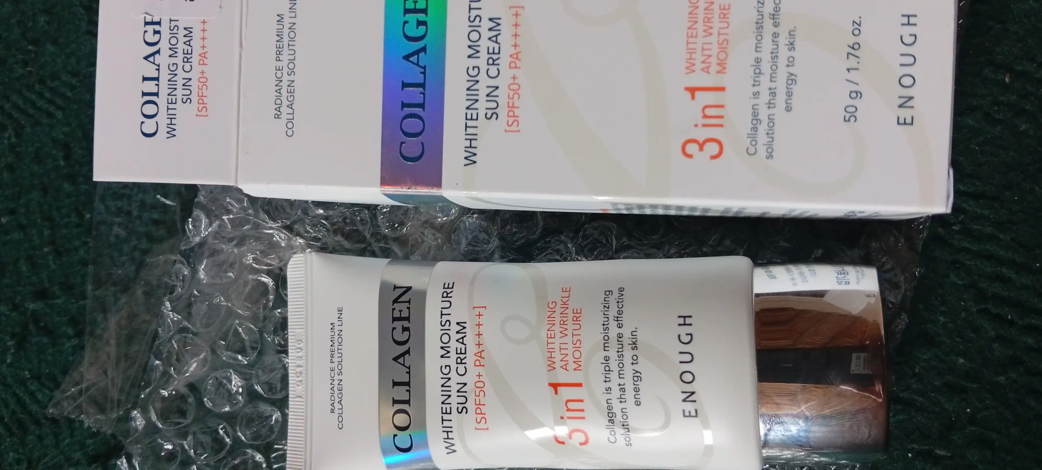 Солнцезащитный крем Enough 3 in 1 Whitening Sun Cream SPF50/PA+ с морским коллагеном, 50 мл